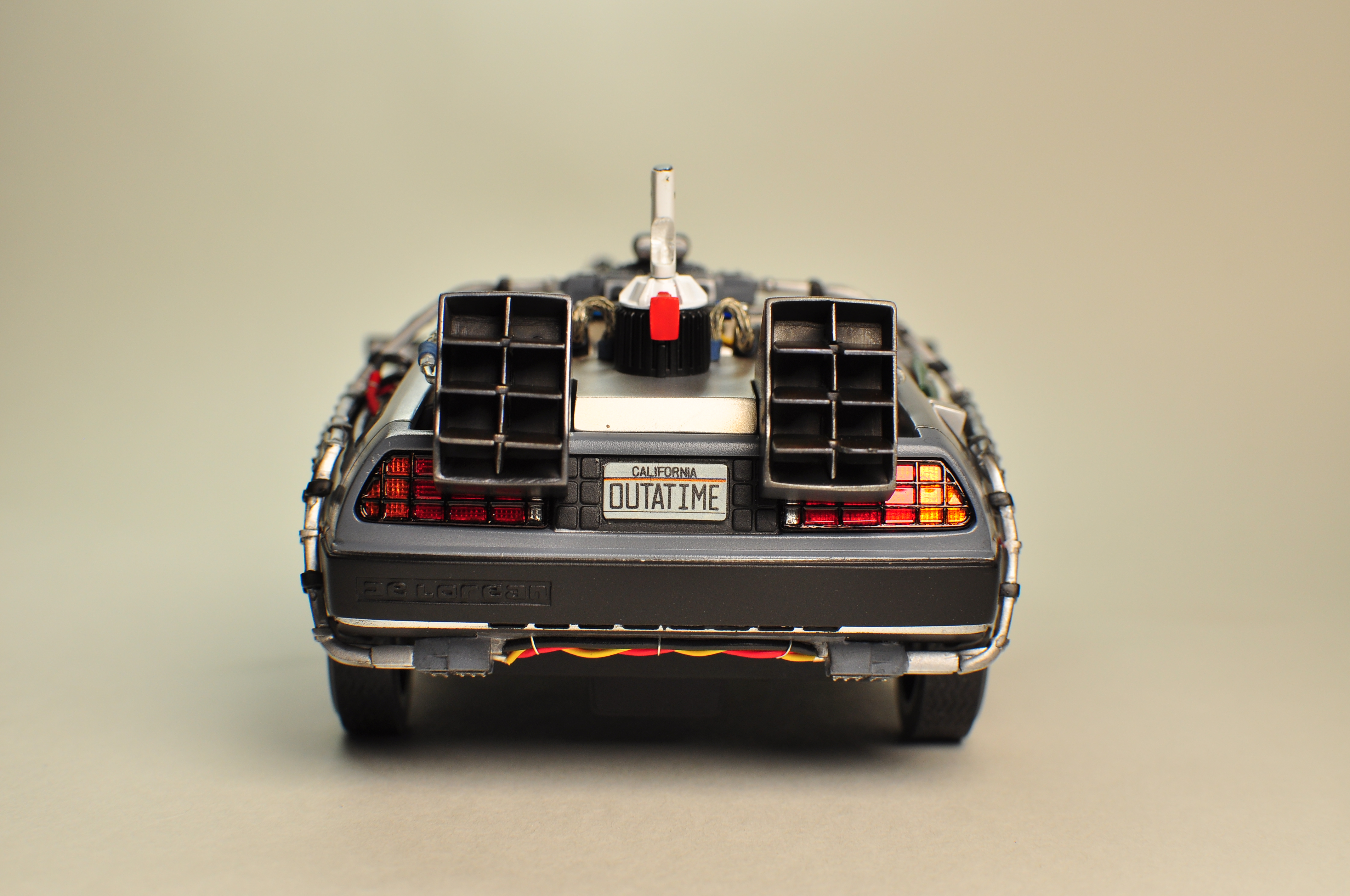 DeLorean DMC-12