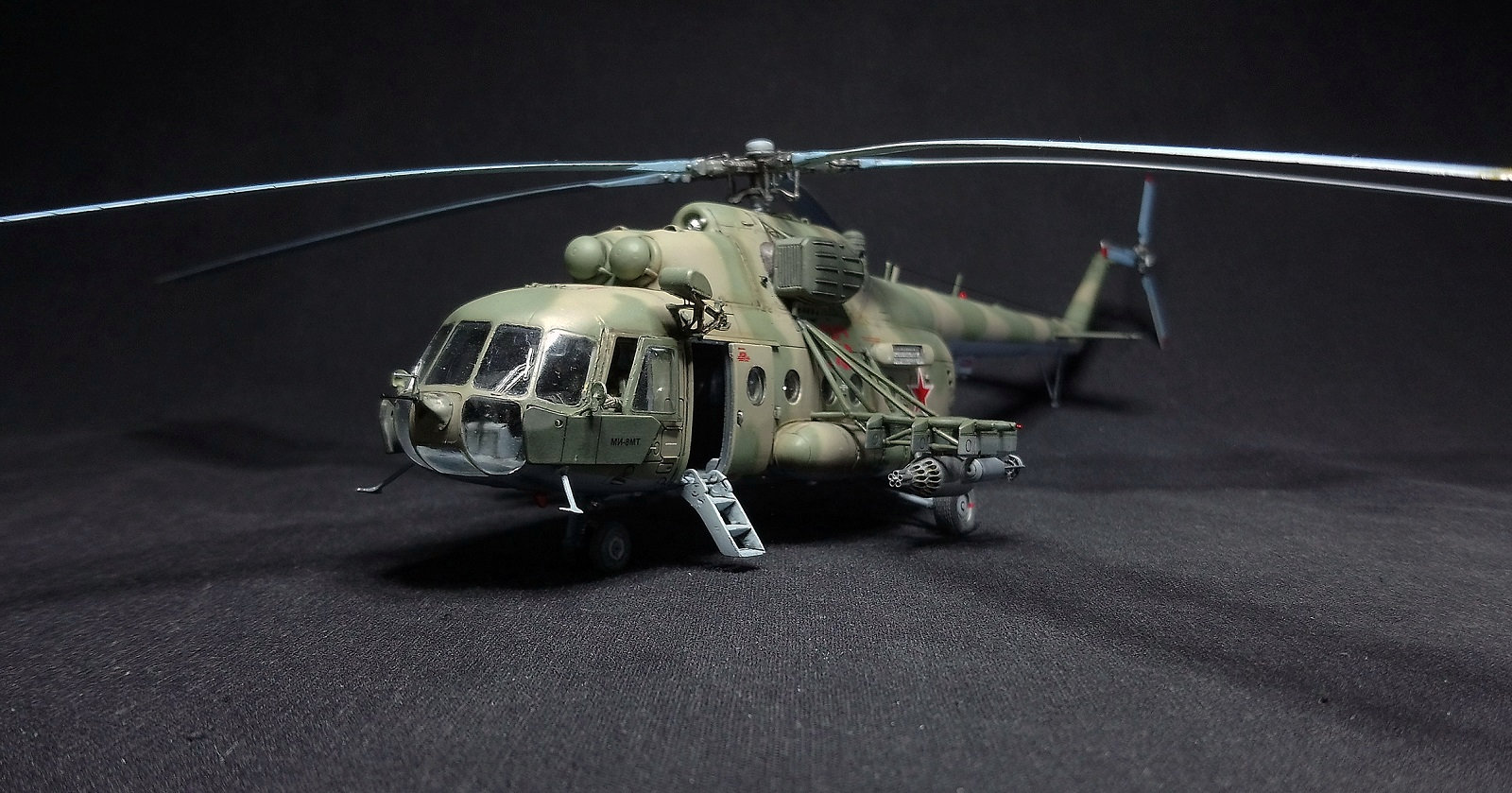 Ми-8МТ "восьмерка" из Кундуза 1/71