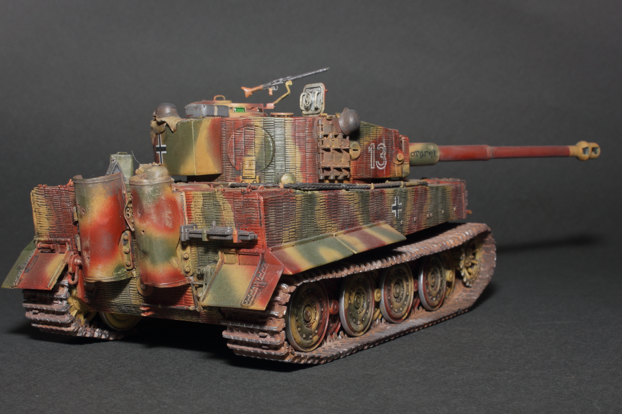 Немецкий тяжёлый танк PzKpfw VI Ausf E "Тигр"