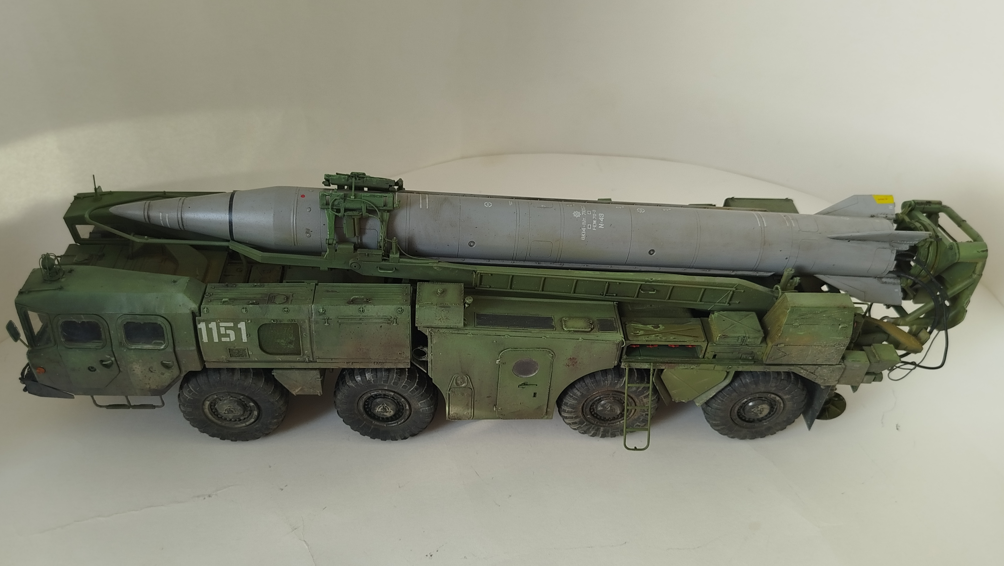 Пусковая установка 9п117м1 с ракетой р17 ракетного комплекса 9к72 "Эльбрус" (SCUD-B)