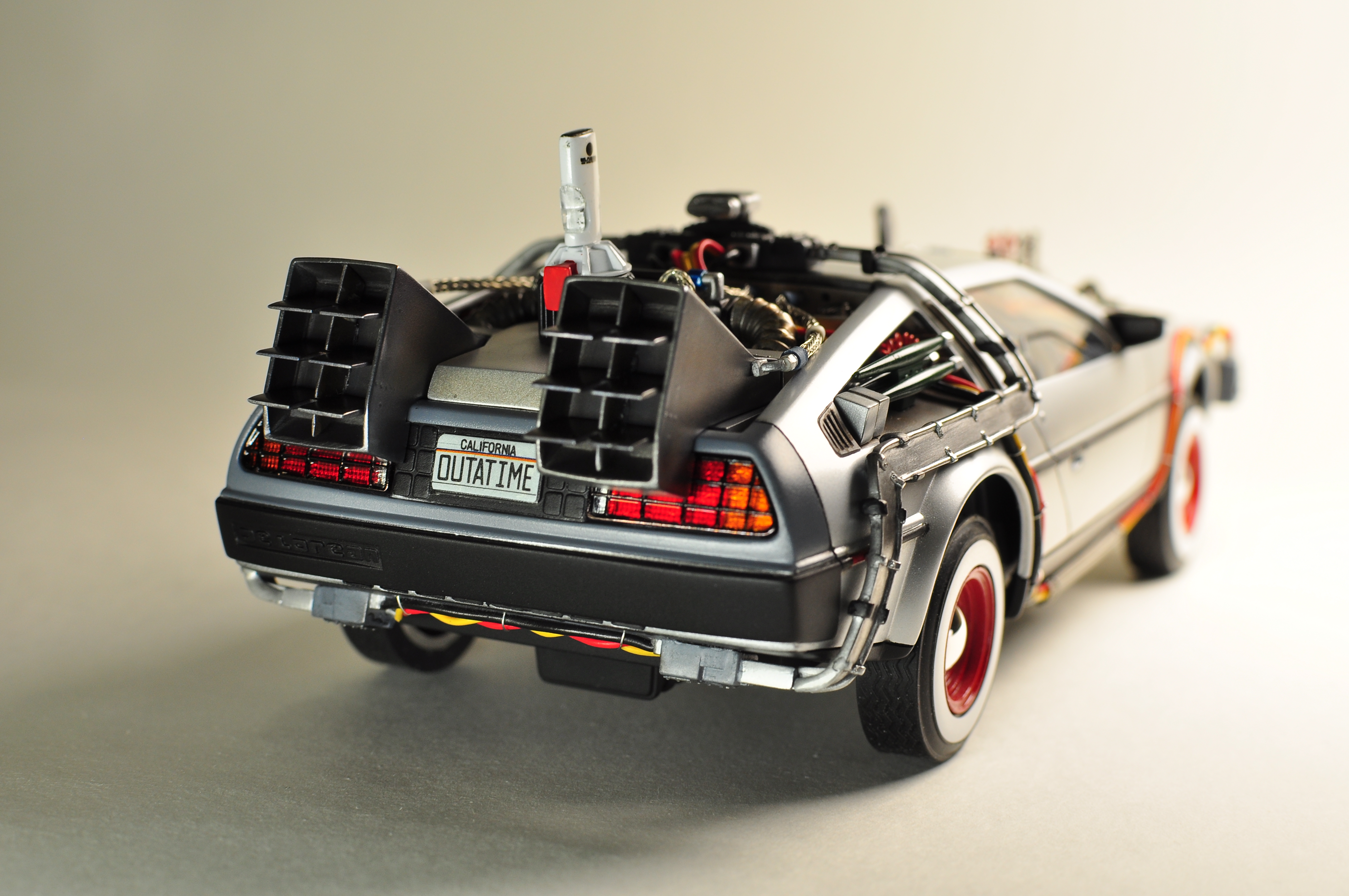 DeLorean DMC-12