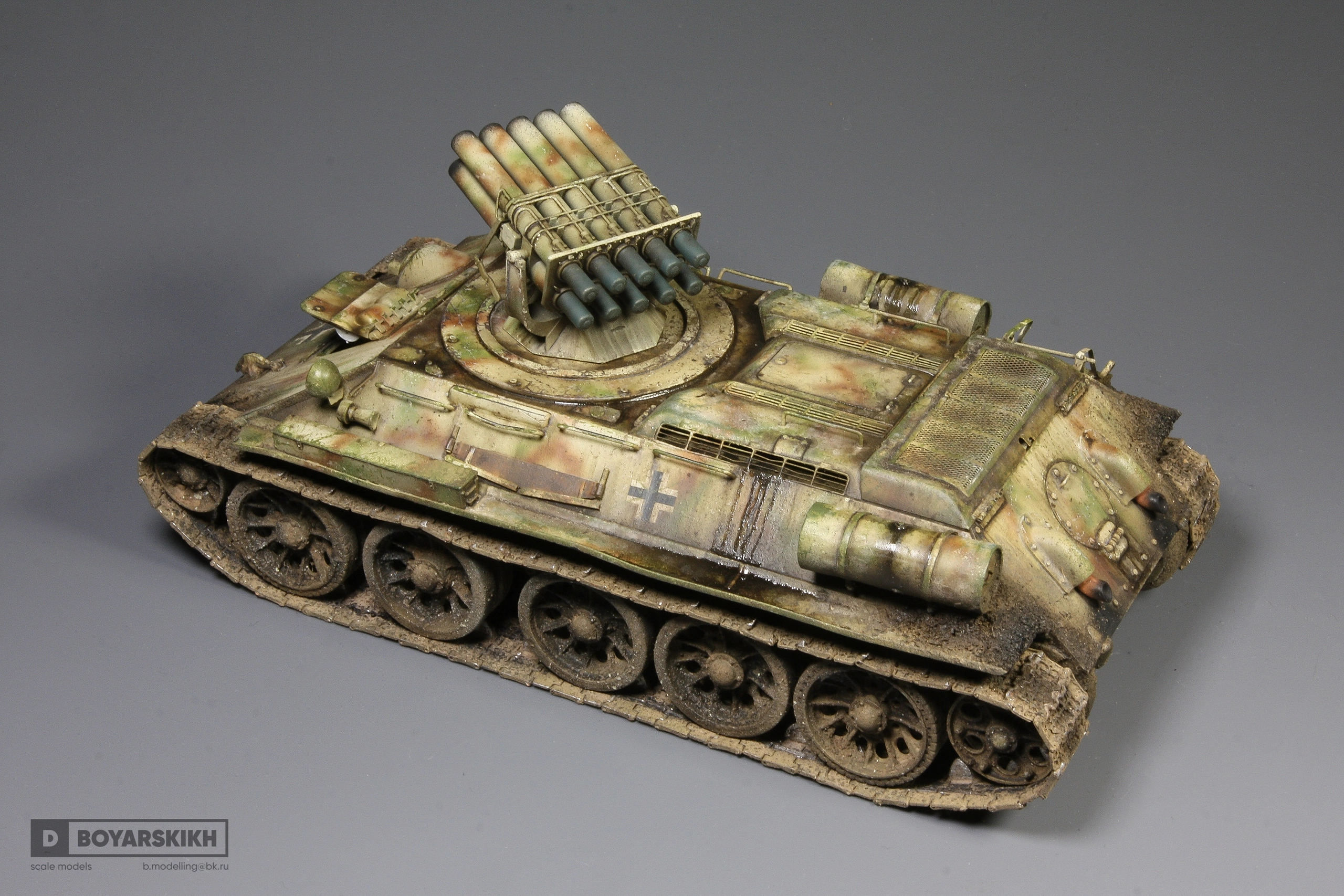15 cm Panzerverfer 42 auf Pz.Kpfw T-34 747(r)