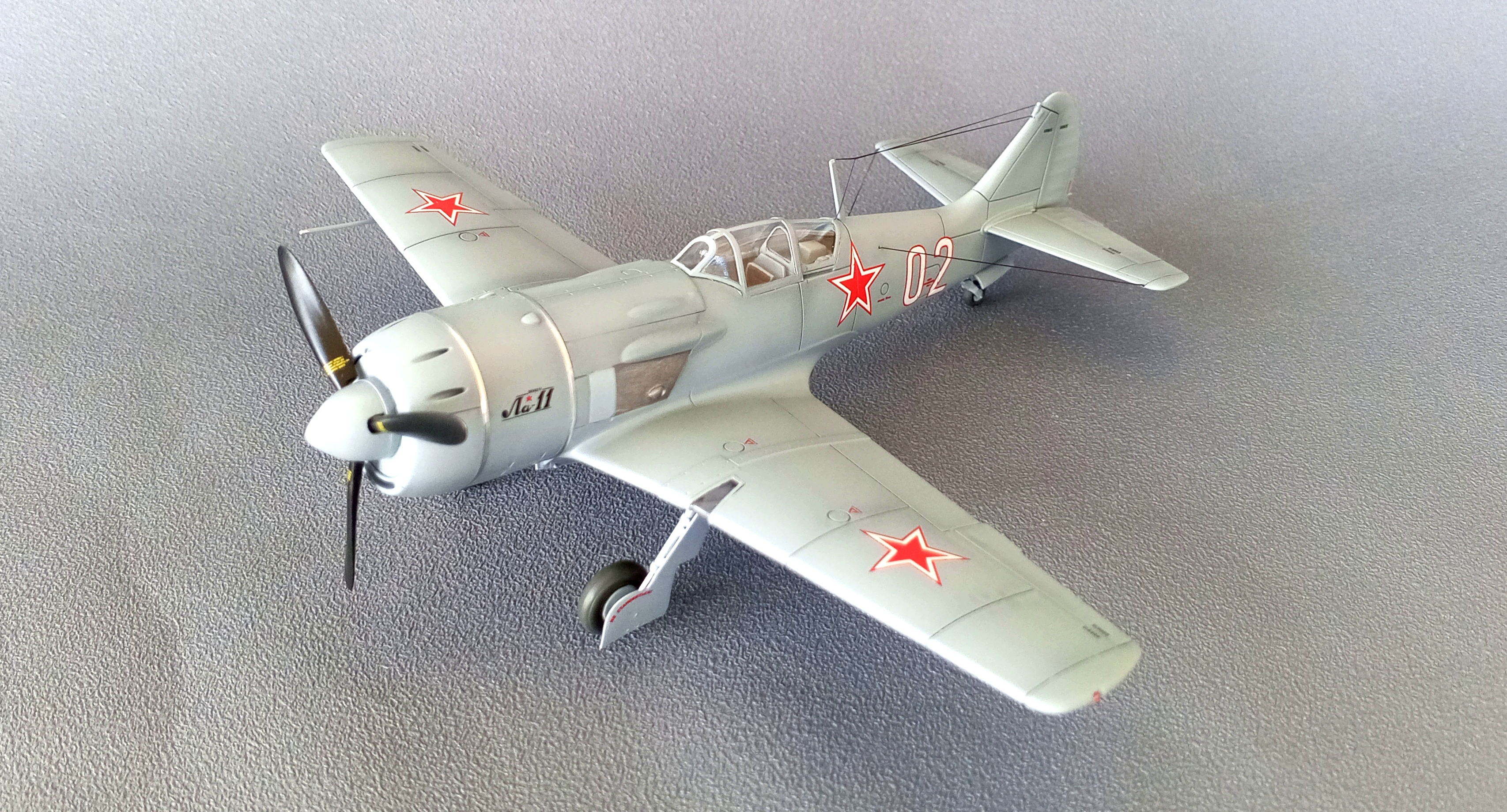 Ла-11