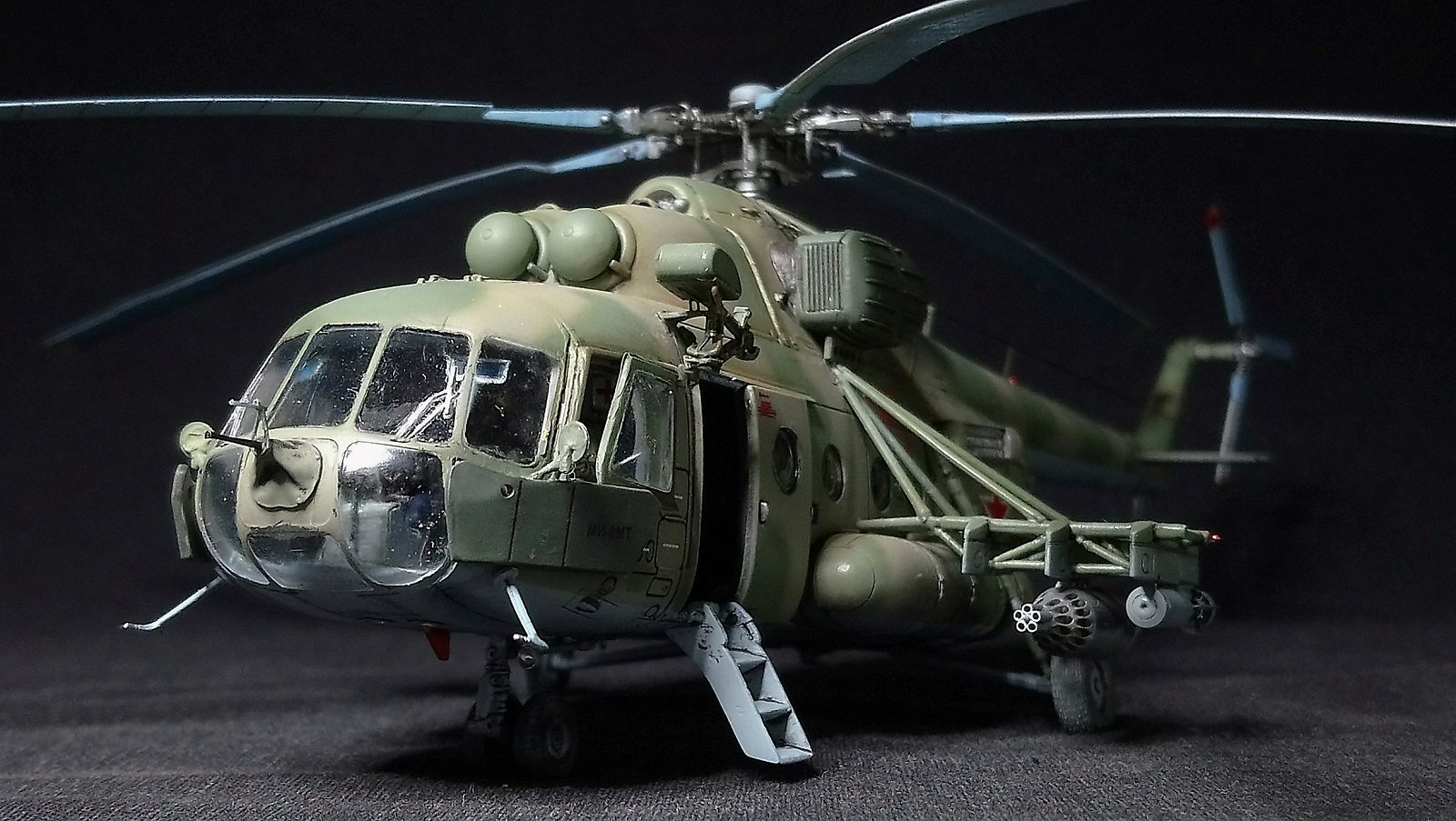 Ми-8МТ "восьмерка" из Кундуза 1/71
