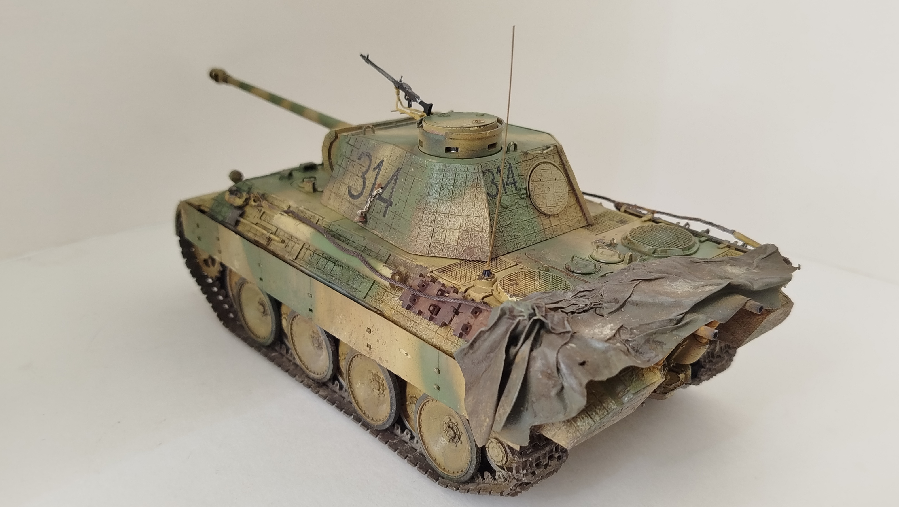 Pz. Kpfw. V Panther Ausf. D Sd. Kfz. 171 late production (full interior)