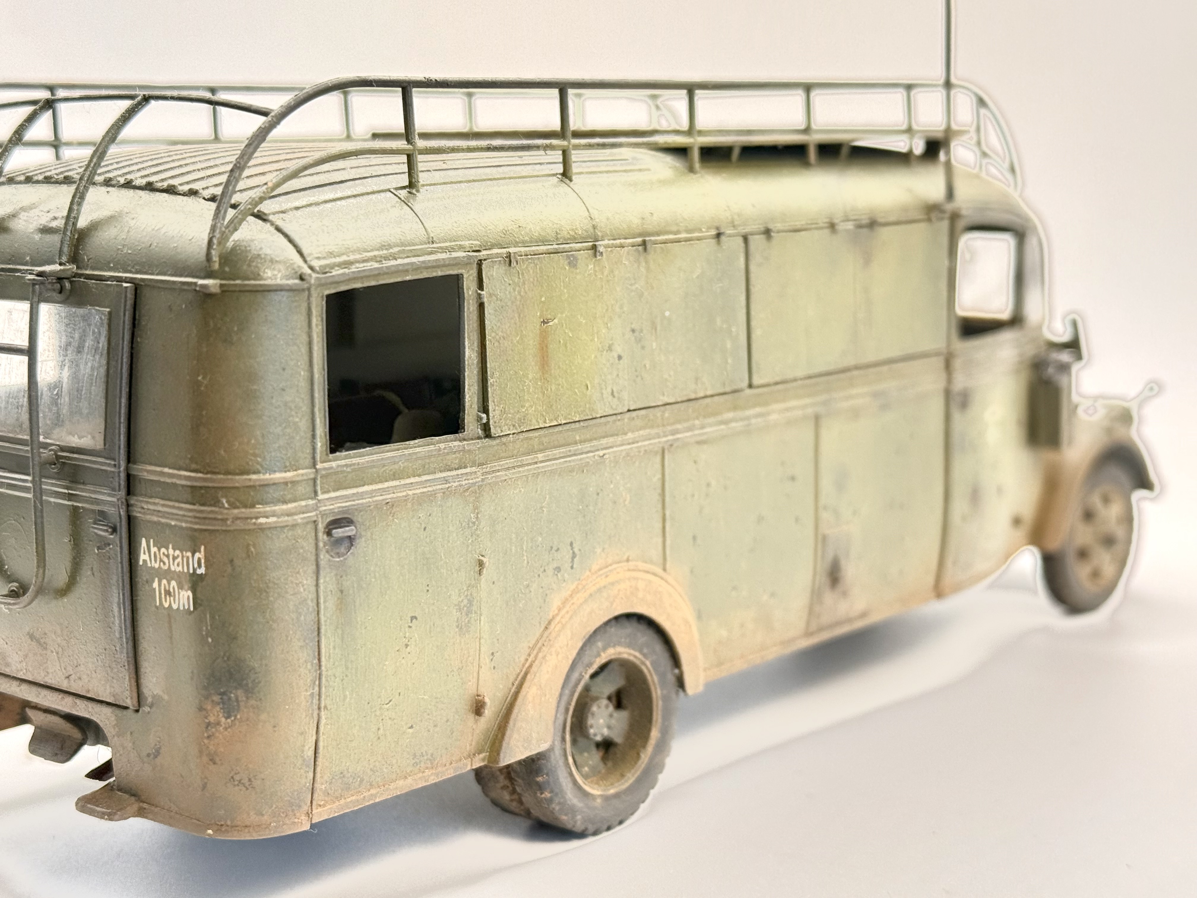 Opel 3.6-47 Blitz Omnibus Stabswagen