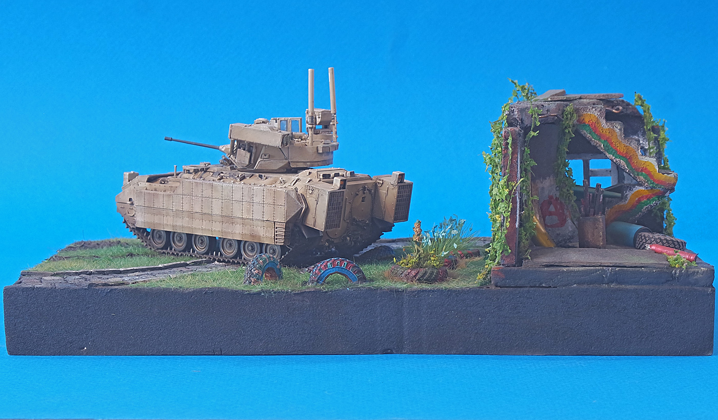M2A3 Bradley на позиции