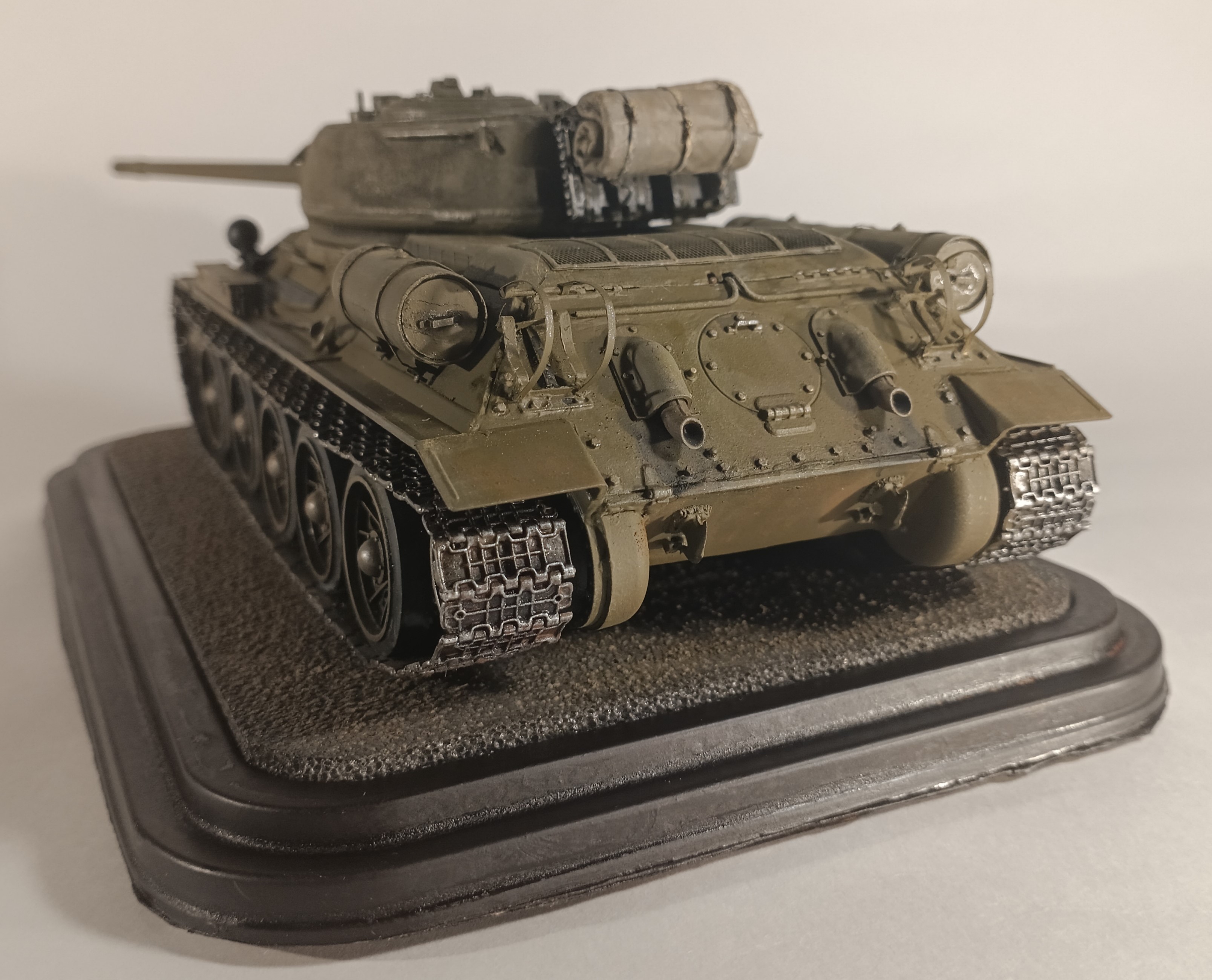 Опытный танк Т-34-100, весна 1945 г.