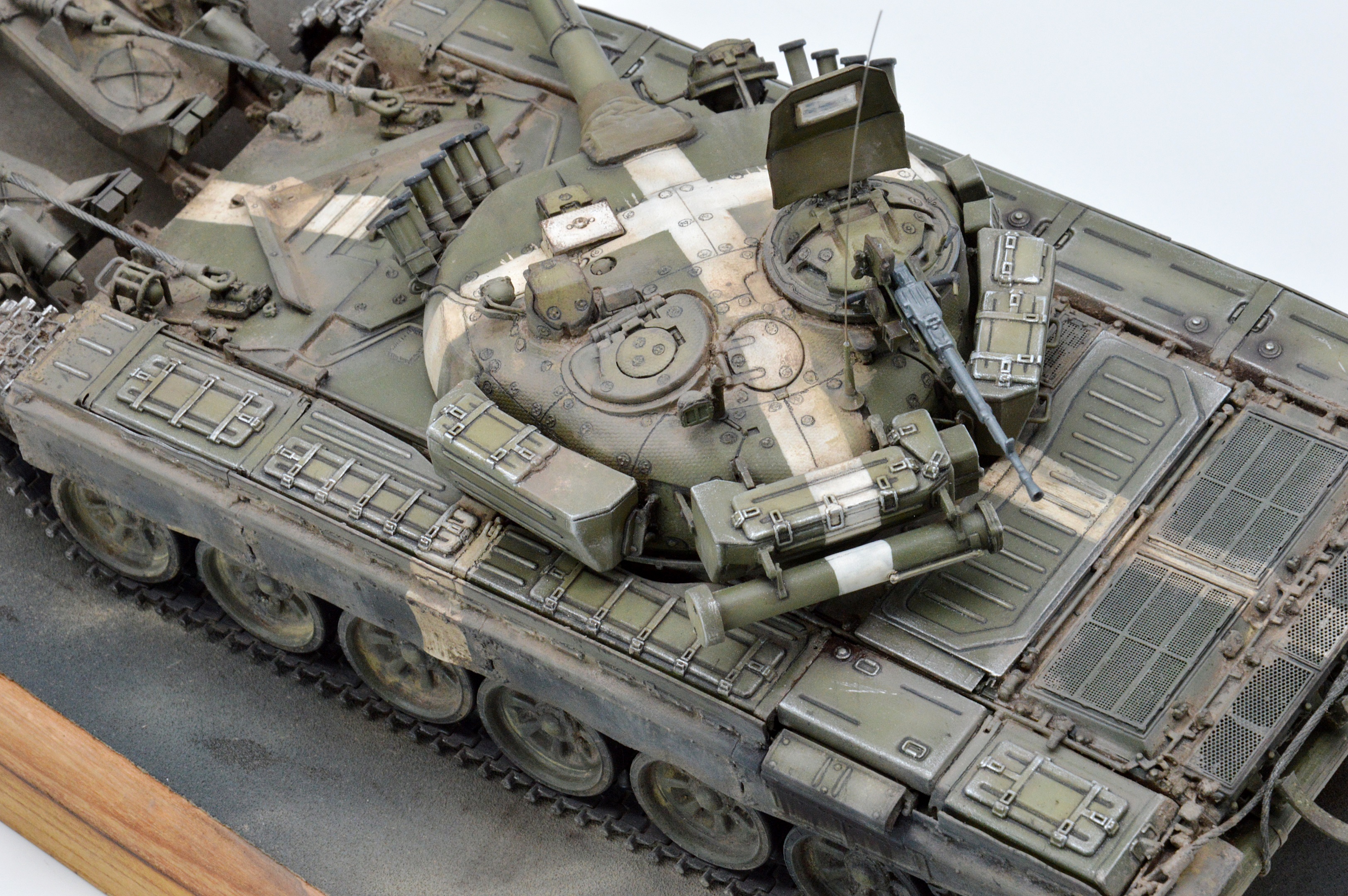 Т-72А с КМТ-7