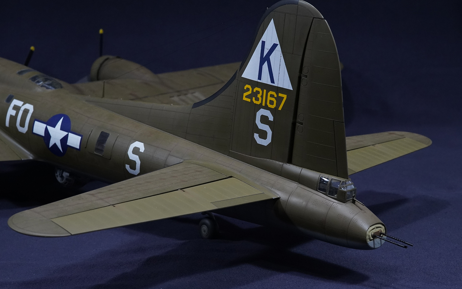 B-17F Ye Olde Pub