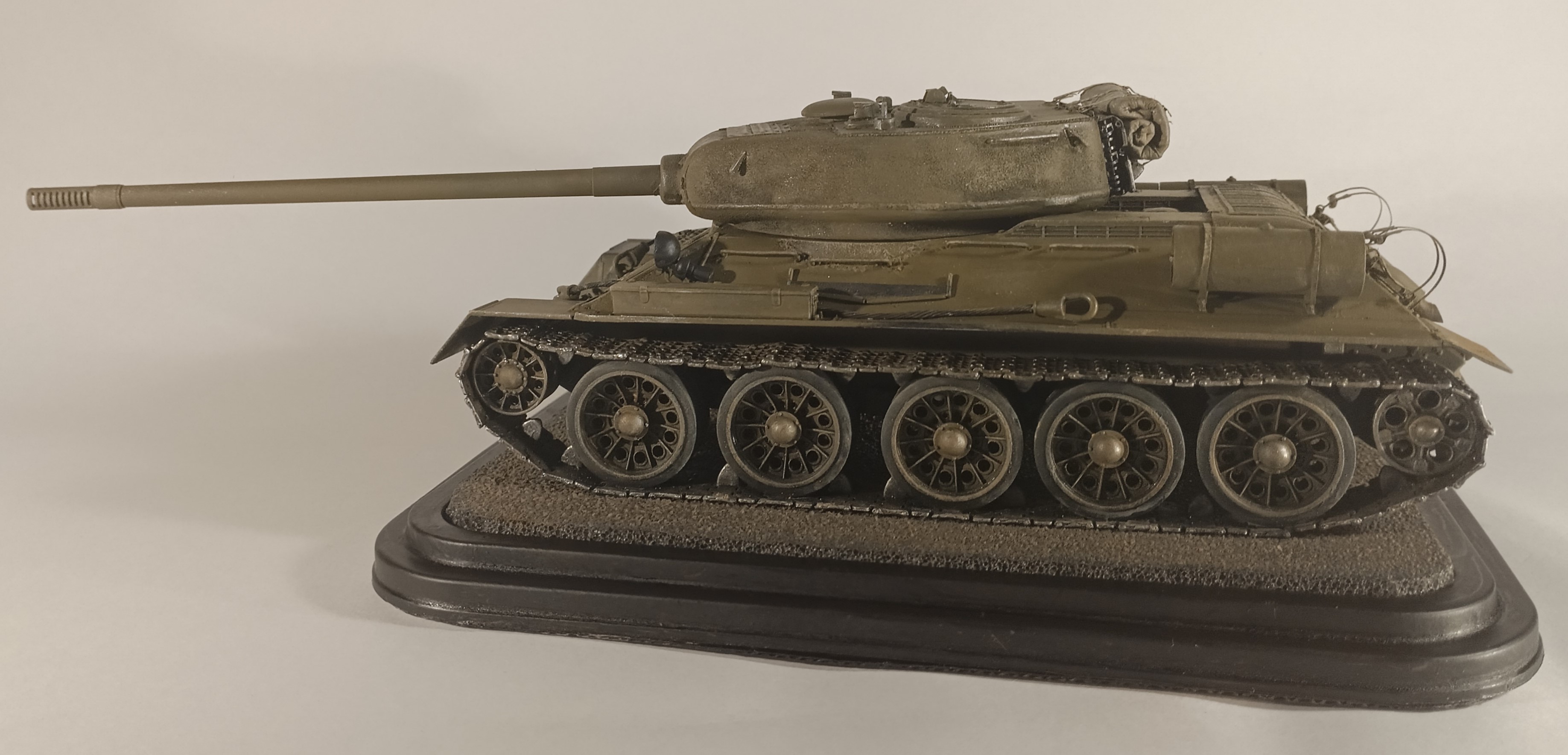 Опытный танк Т-34-100, весна 1945 г.