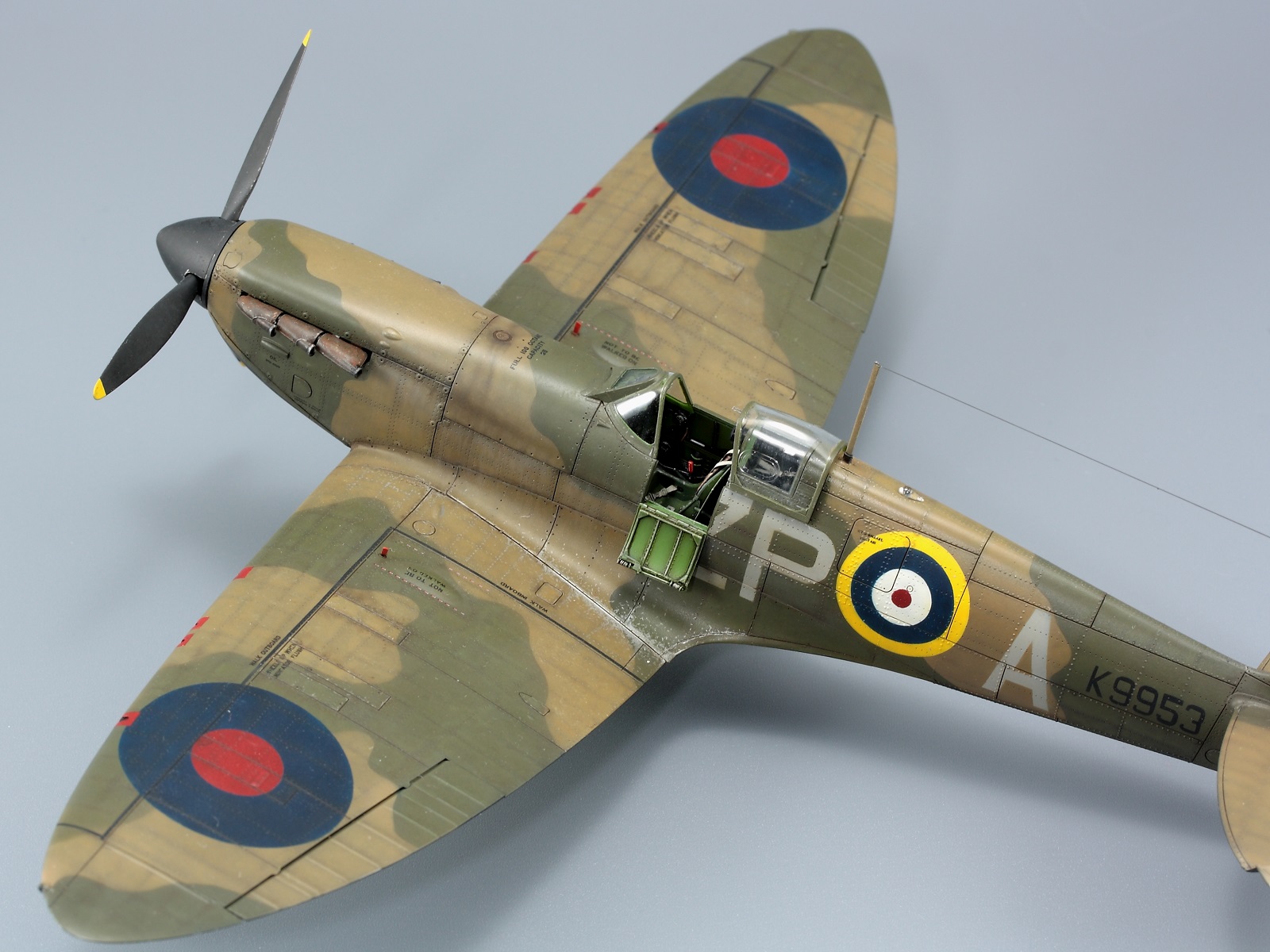 1/48 Spitfire Мк 1a из 74 Squadron