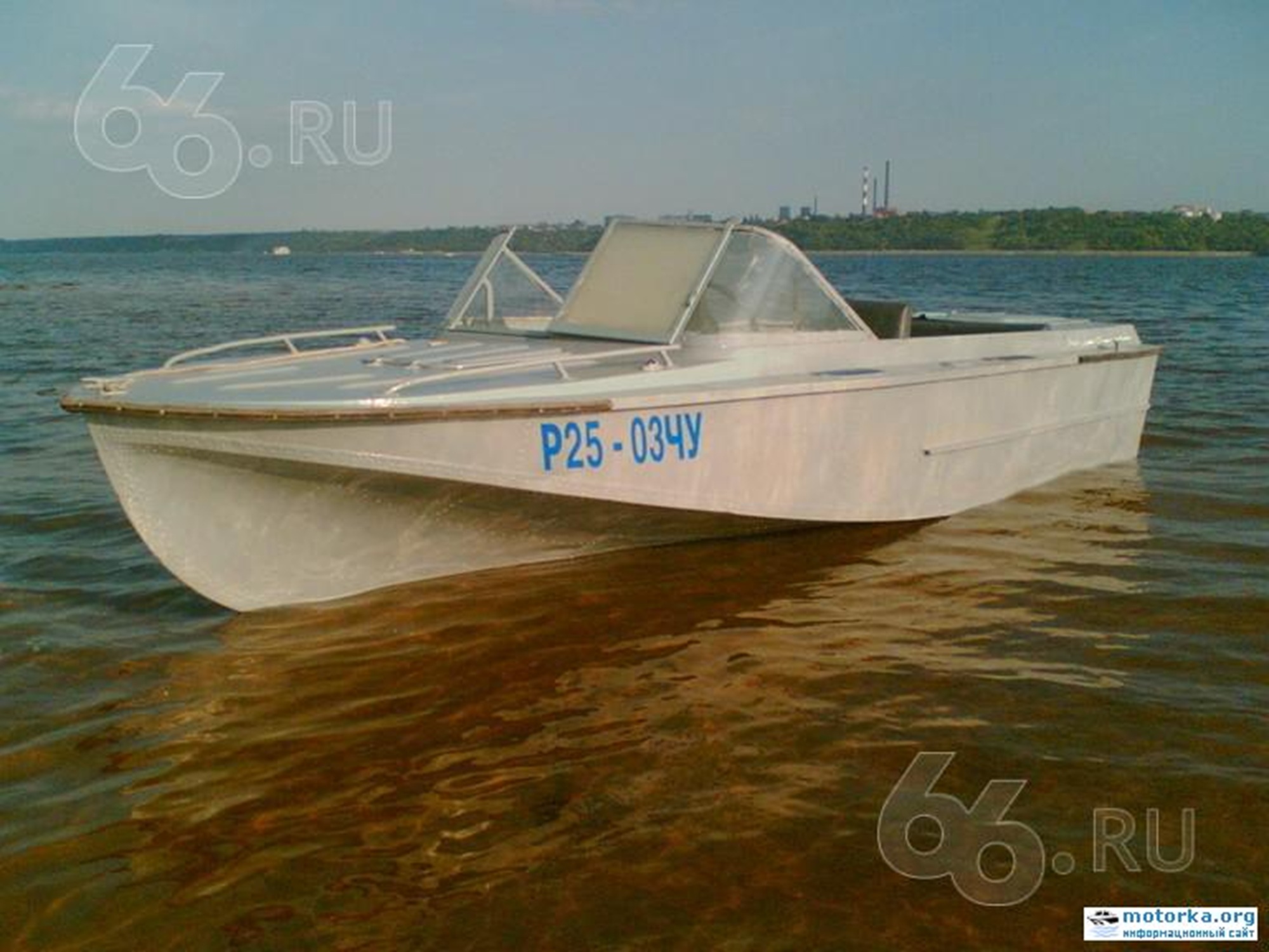 Катер "АМУР-3"