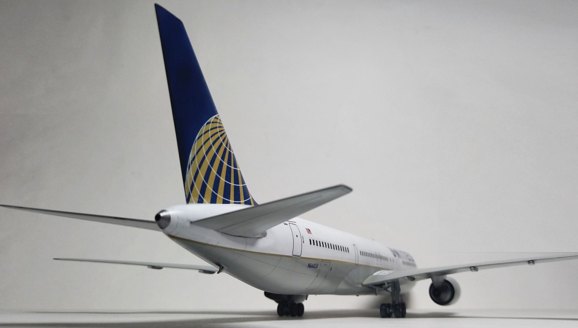 Boeing 767-300 United