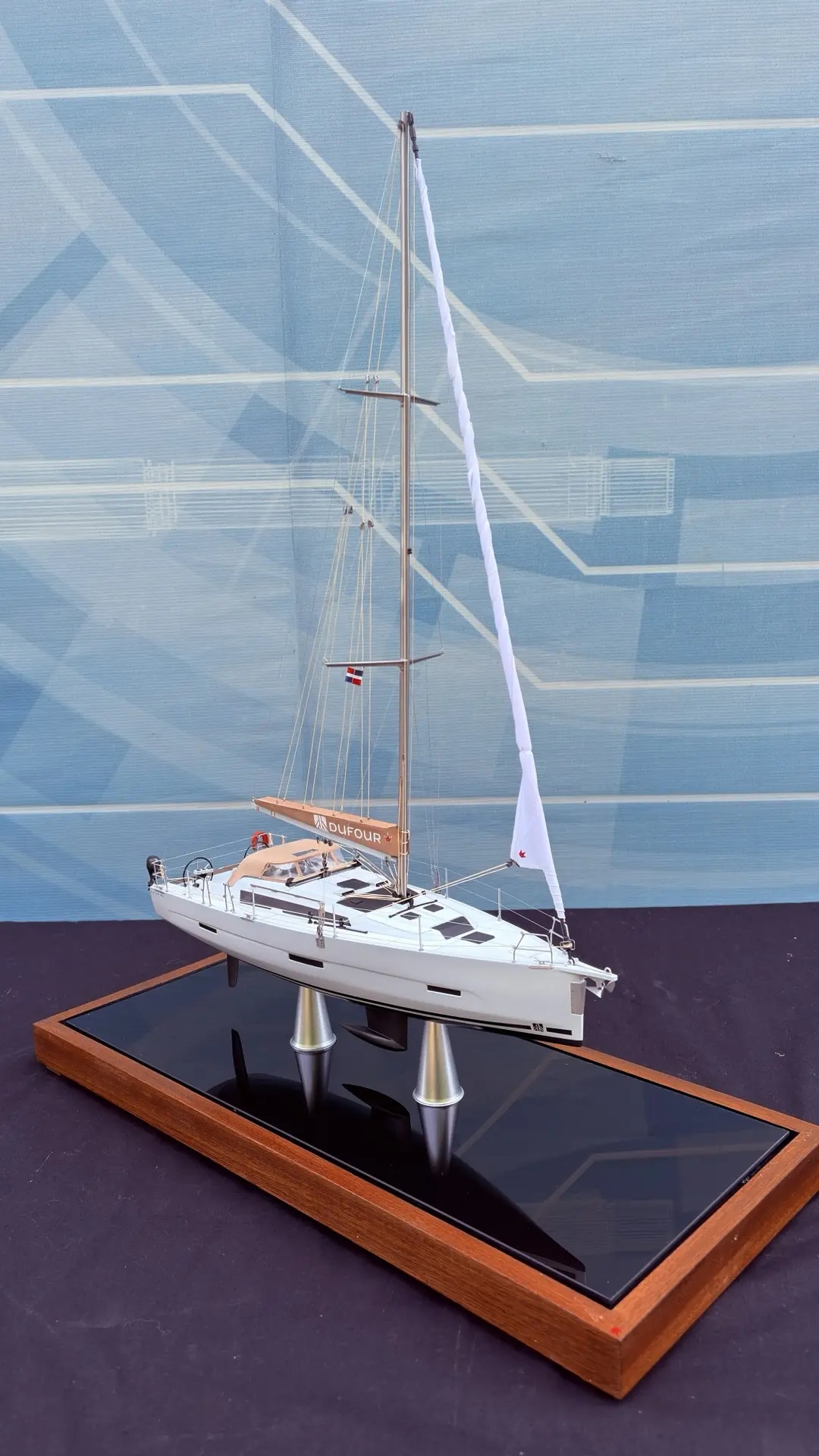 Модель яхты «Dufour 430»
