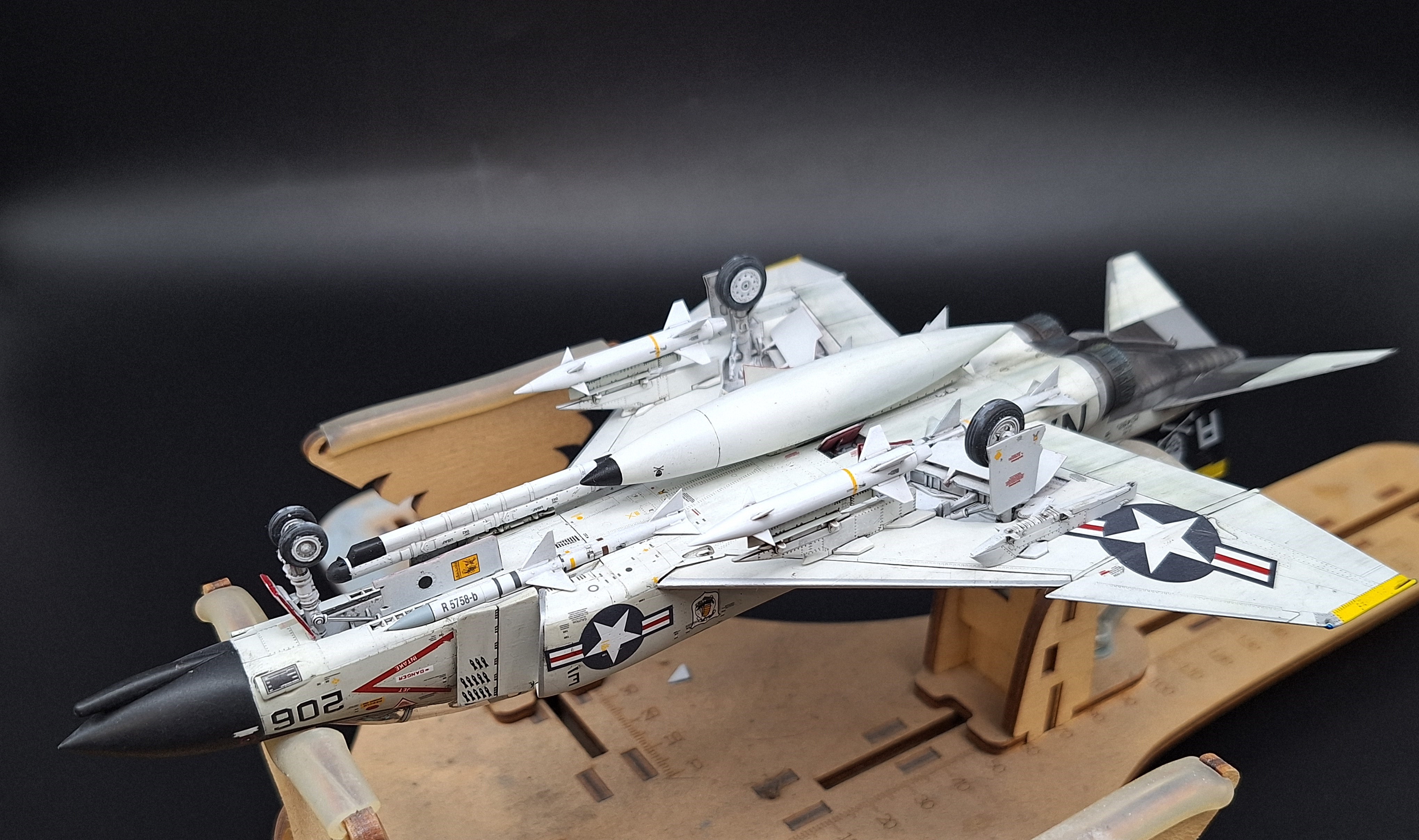 F-4B ВМС США VF-84  "Jolly Rogers"