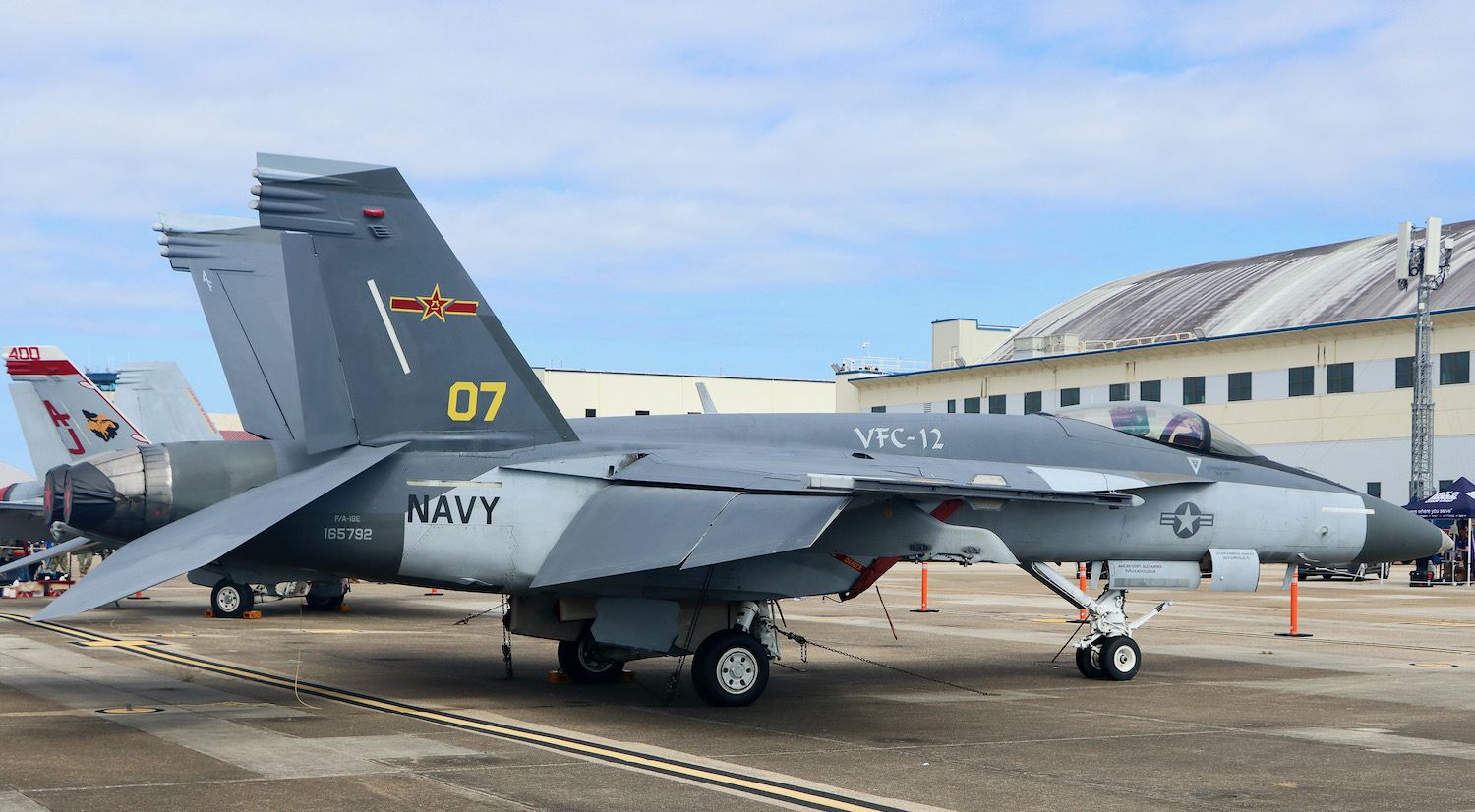 7687651.jpg