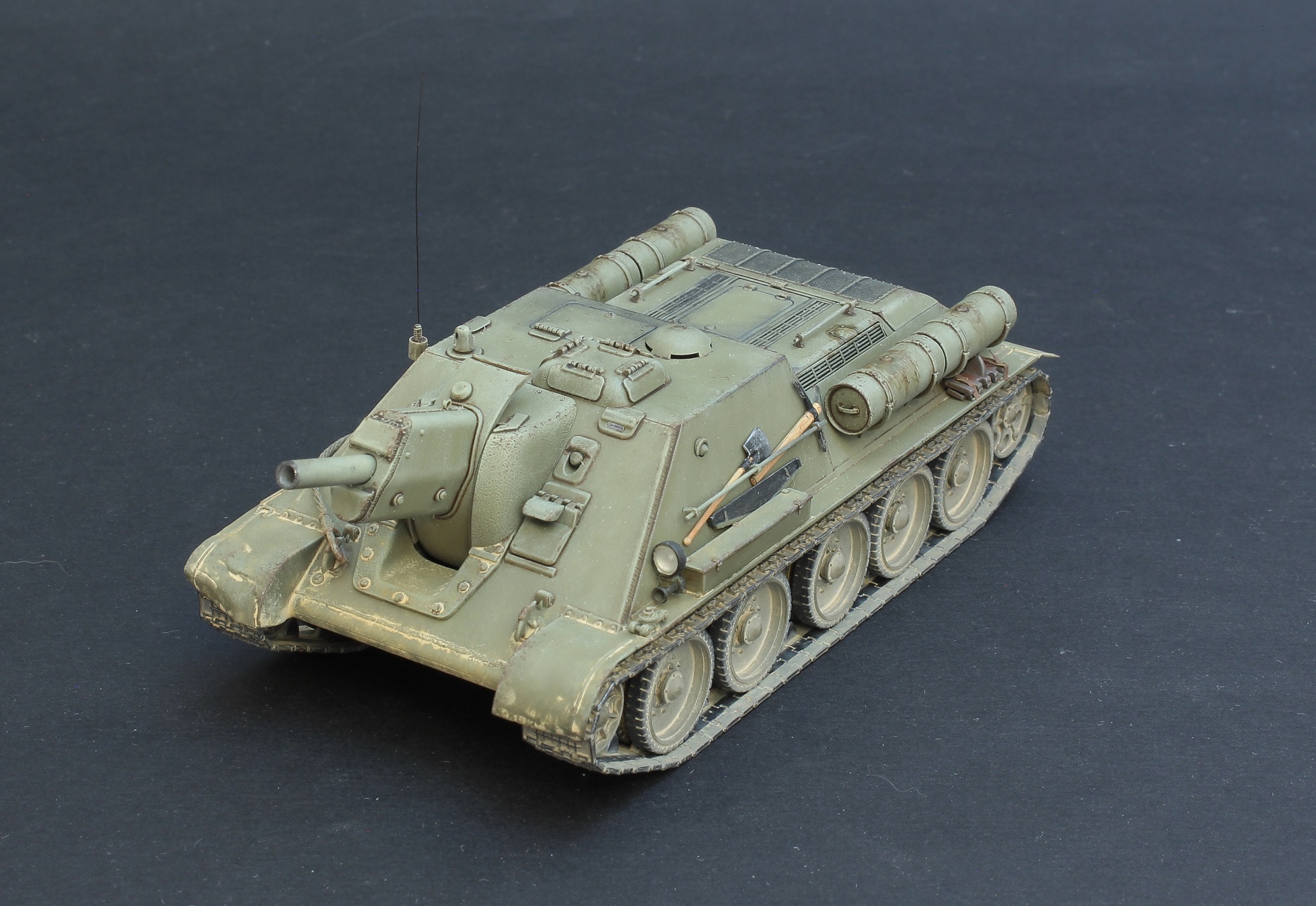 СУ -122     1:48        ( Russian Tank Destroyer SU-122 Tamiya 32527  )