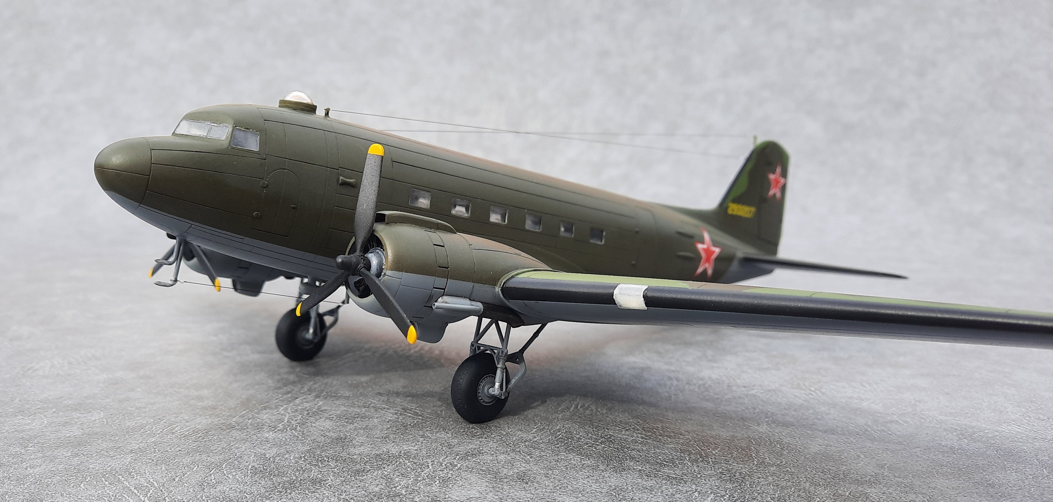 72  Douglas  С-47  Skytrain