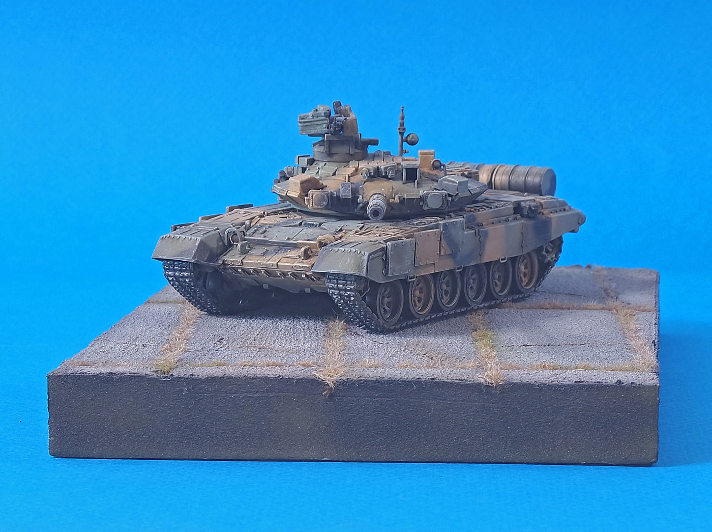 Т-90 на позиции