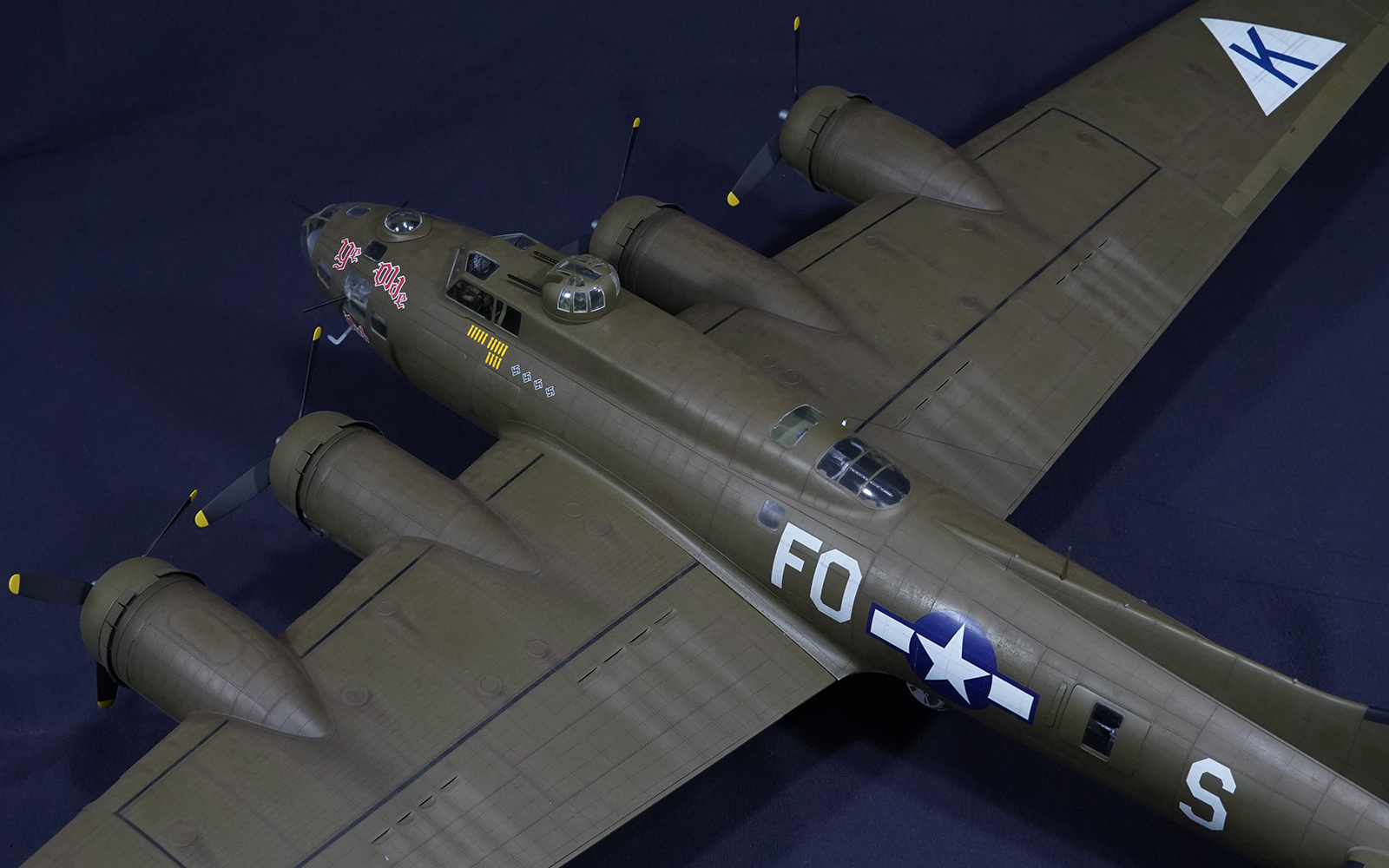 B-17F Ye Olde Pub