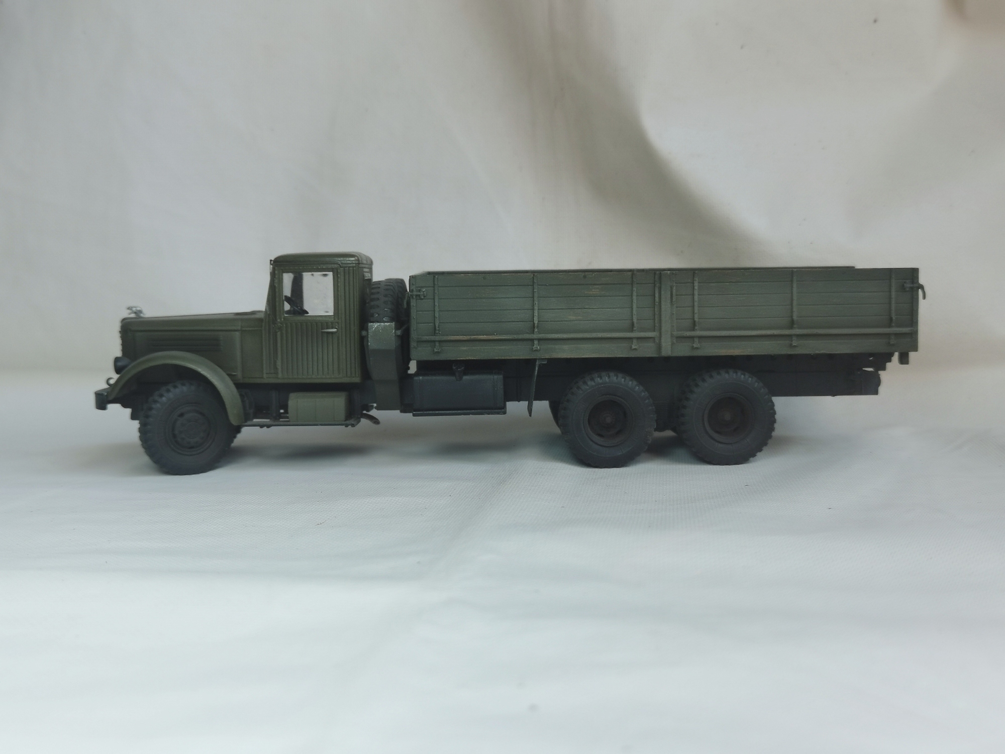 ЯАЗ-210