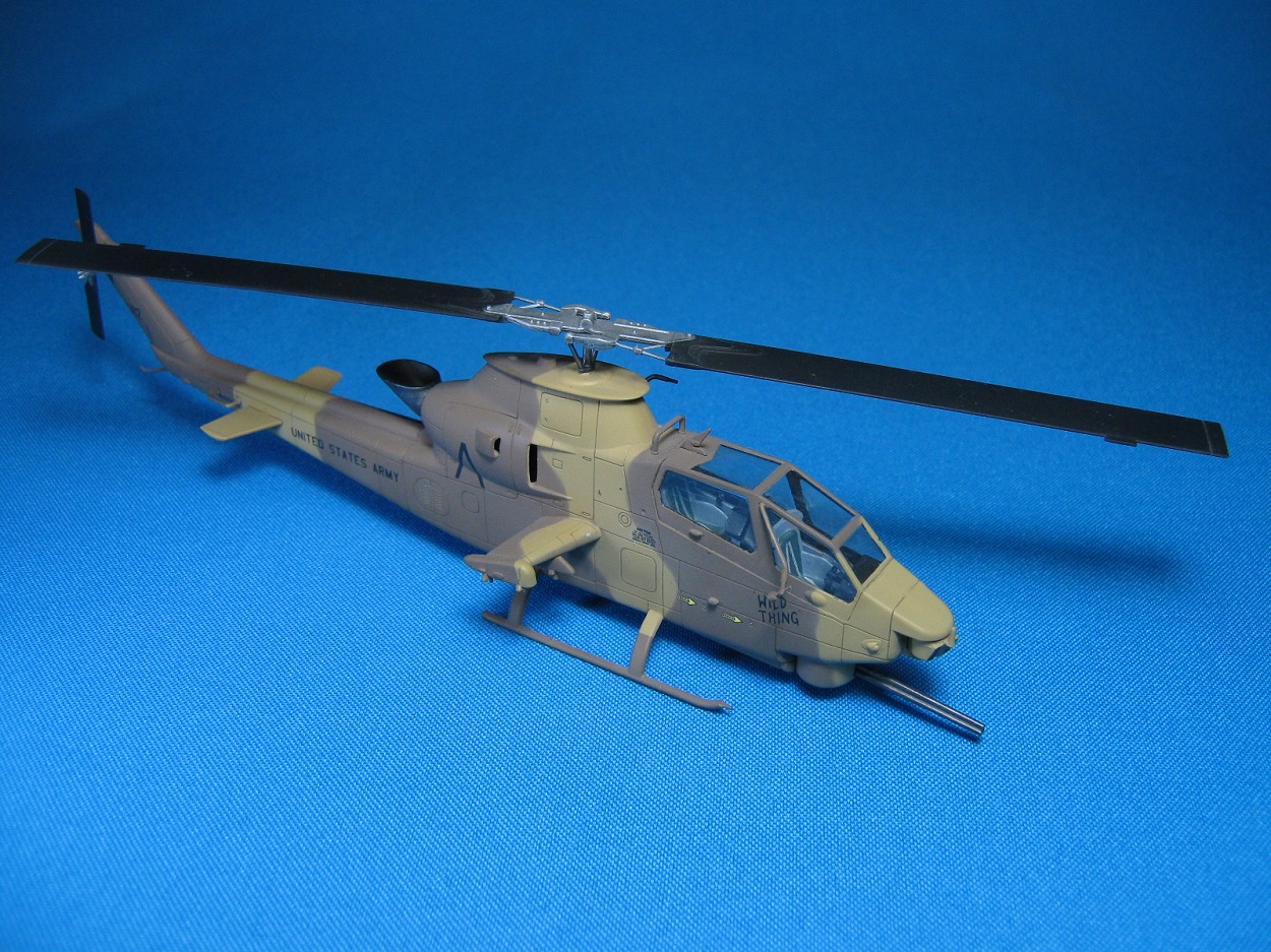 Вертолёт AH-1F Cobra Attack