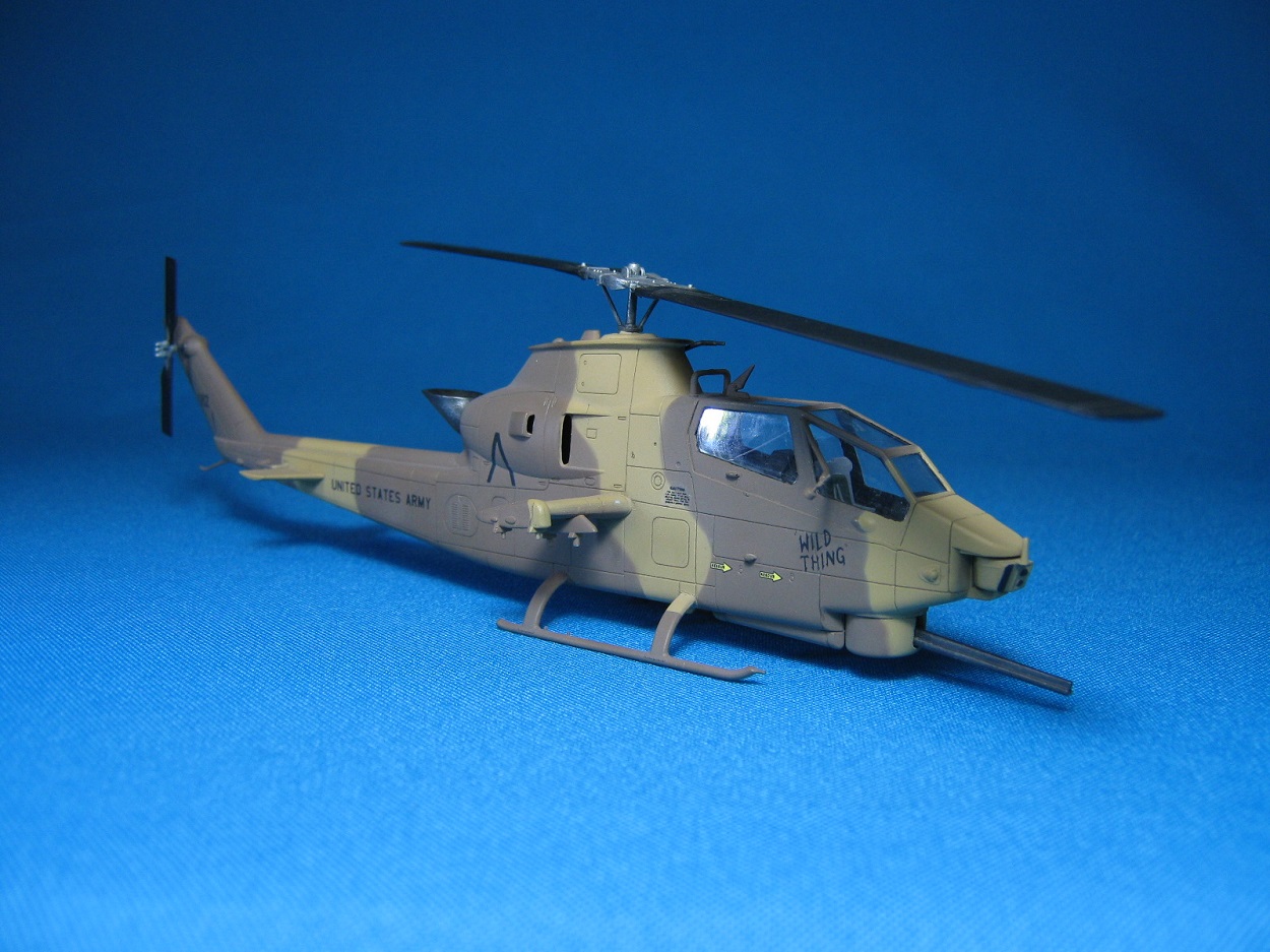 Вертолёт AH-1F Cobra Attack