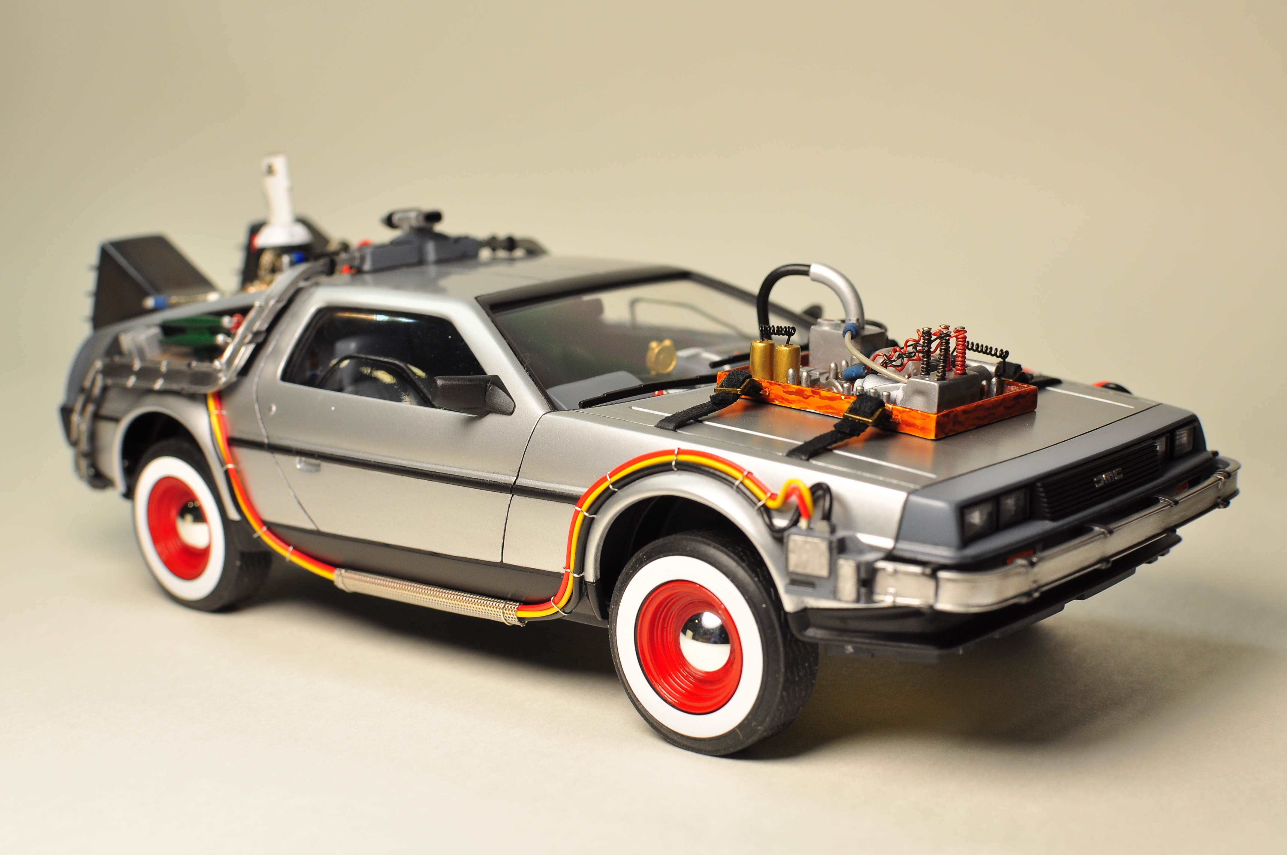 DeLorean DMC-12