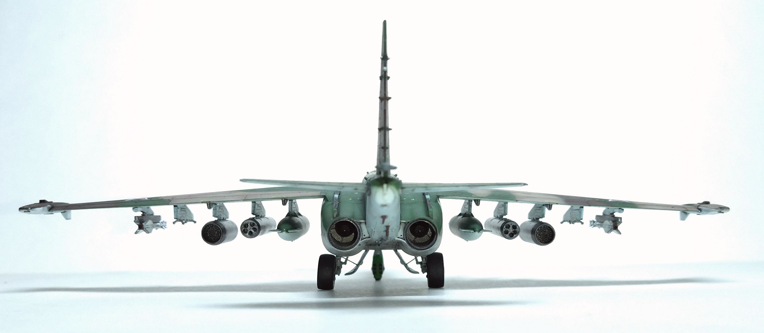 Су-25