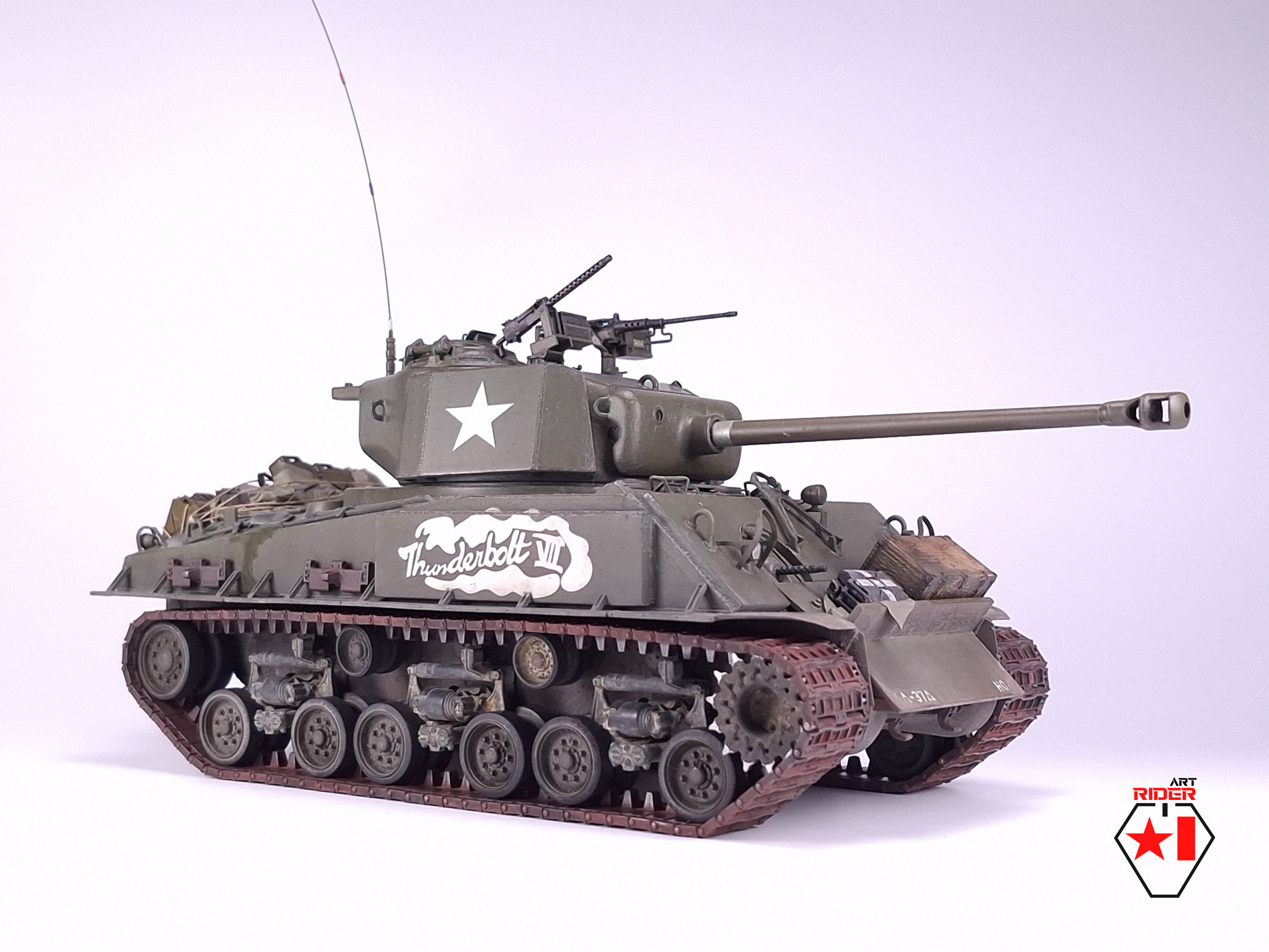 Средний танк M4A3(76)W HVSS Sherman "Thunderbolt VII”