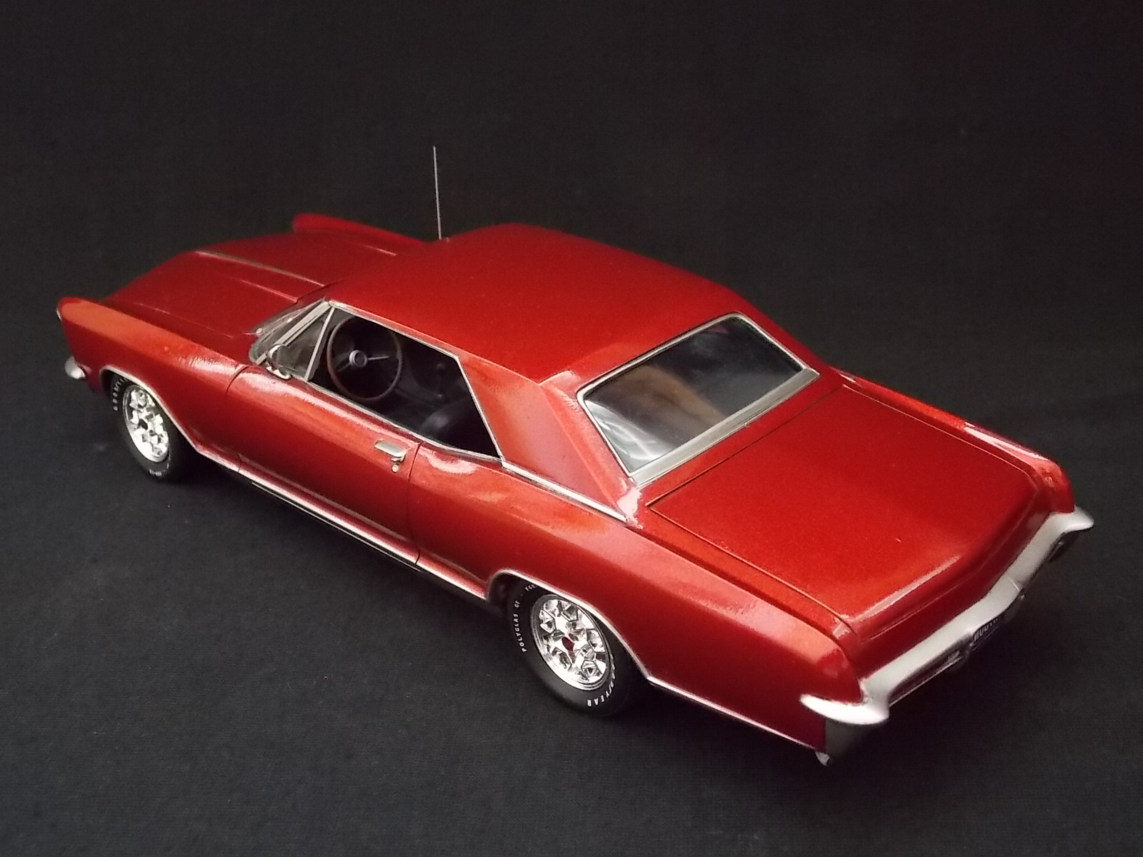 BUIK RIVIERA 1965