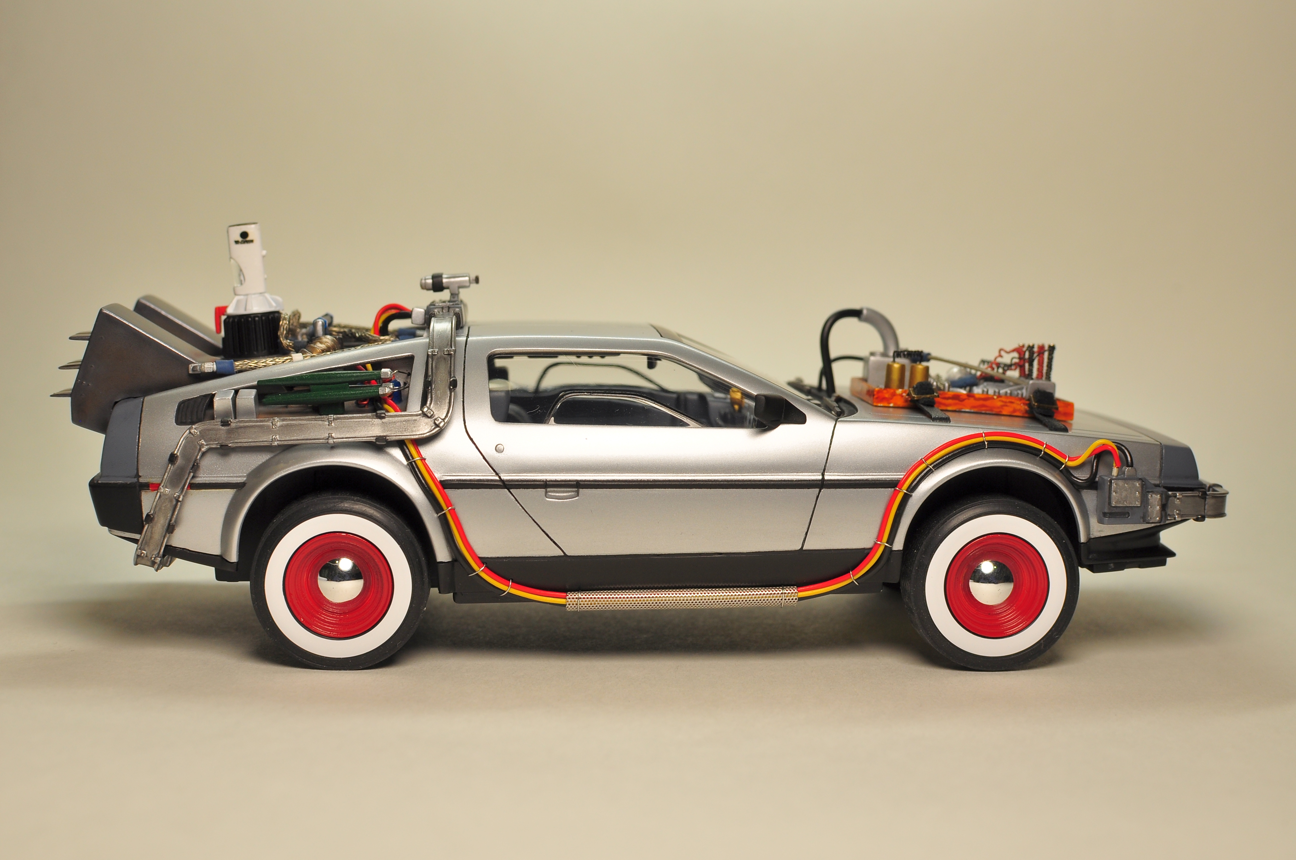 DeLorean DMC-12