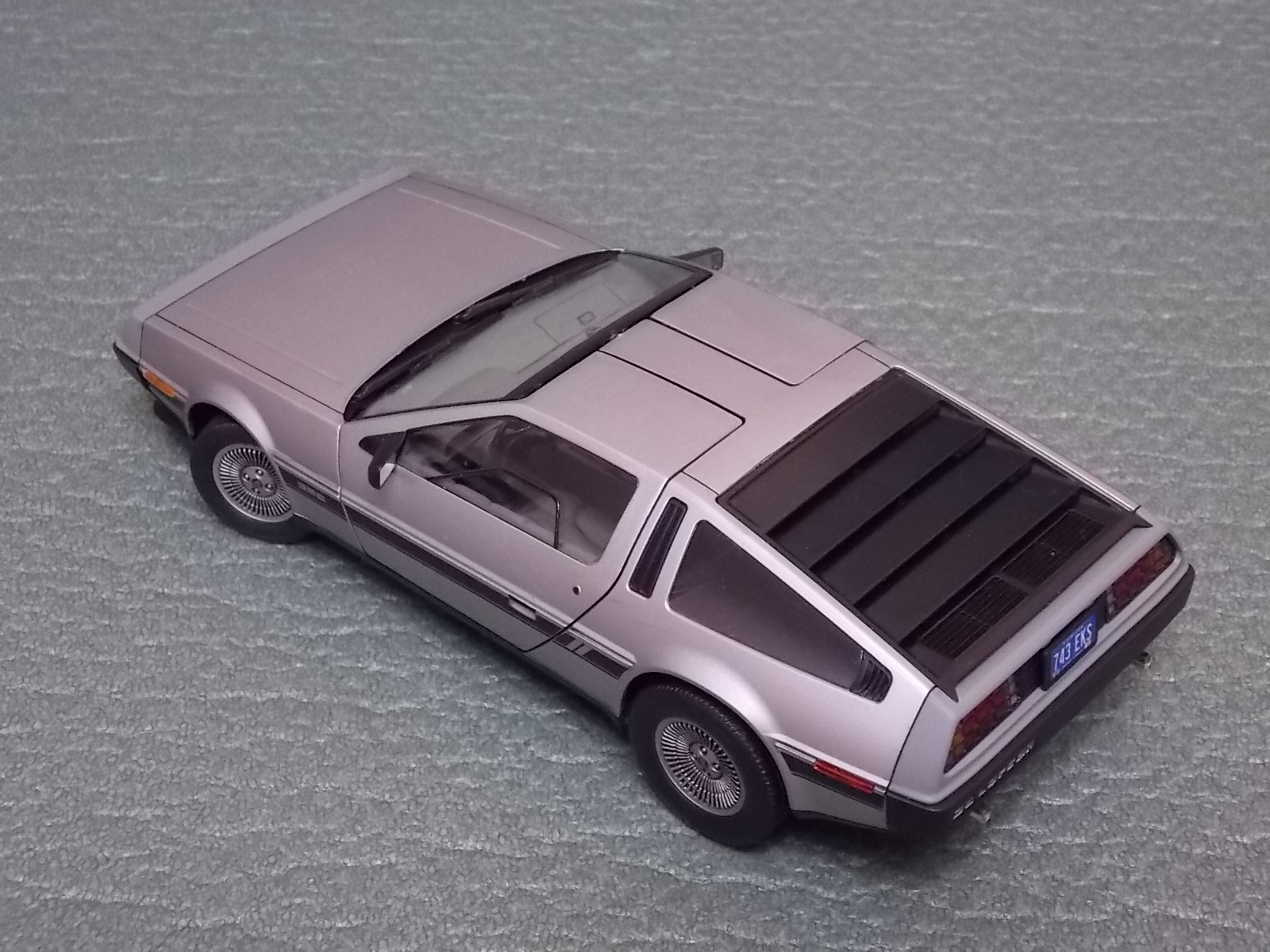 DELOREAN DMC-12 1982