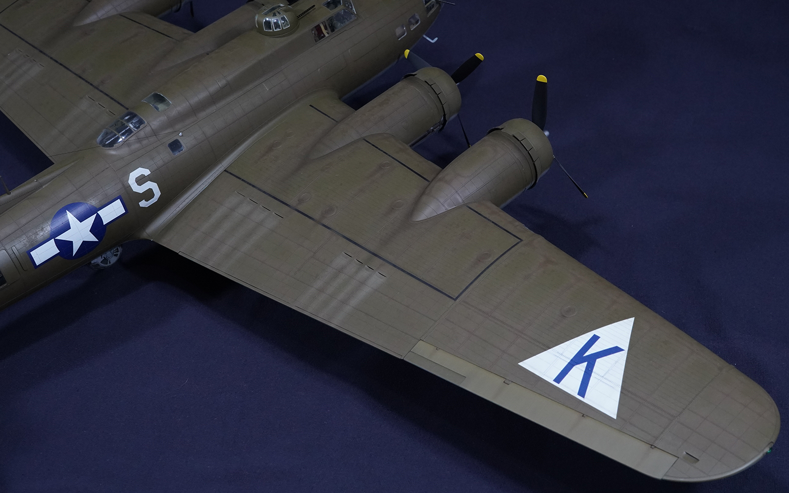 B-17F Ye Olde Pub