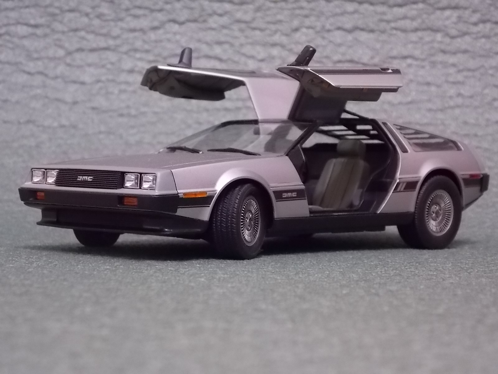 DELOREAN DMC-12 1982
