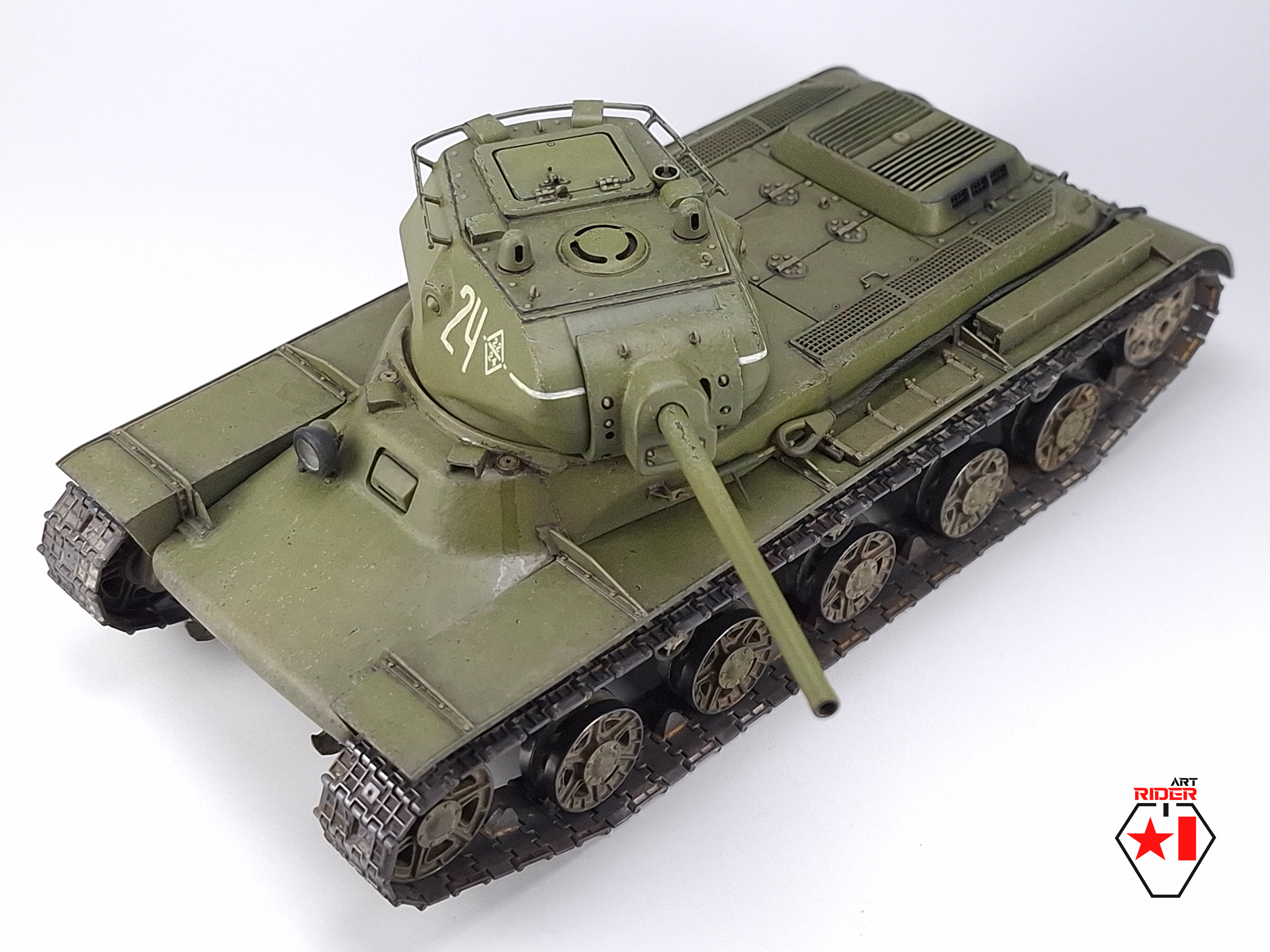 Средний танк КВ-13