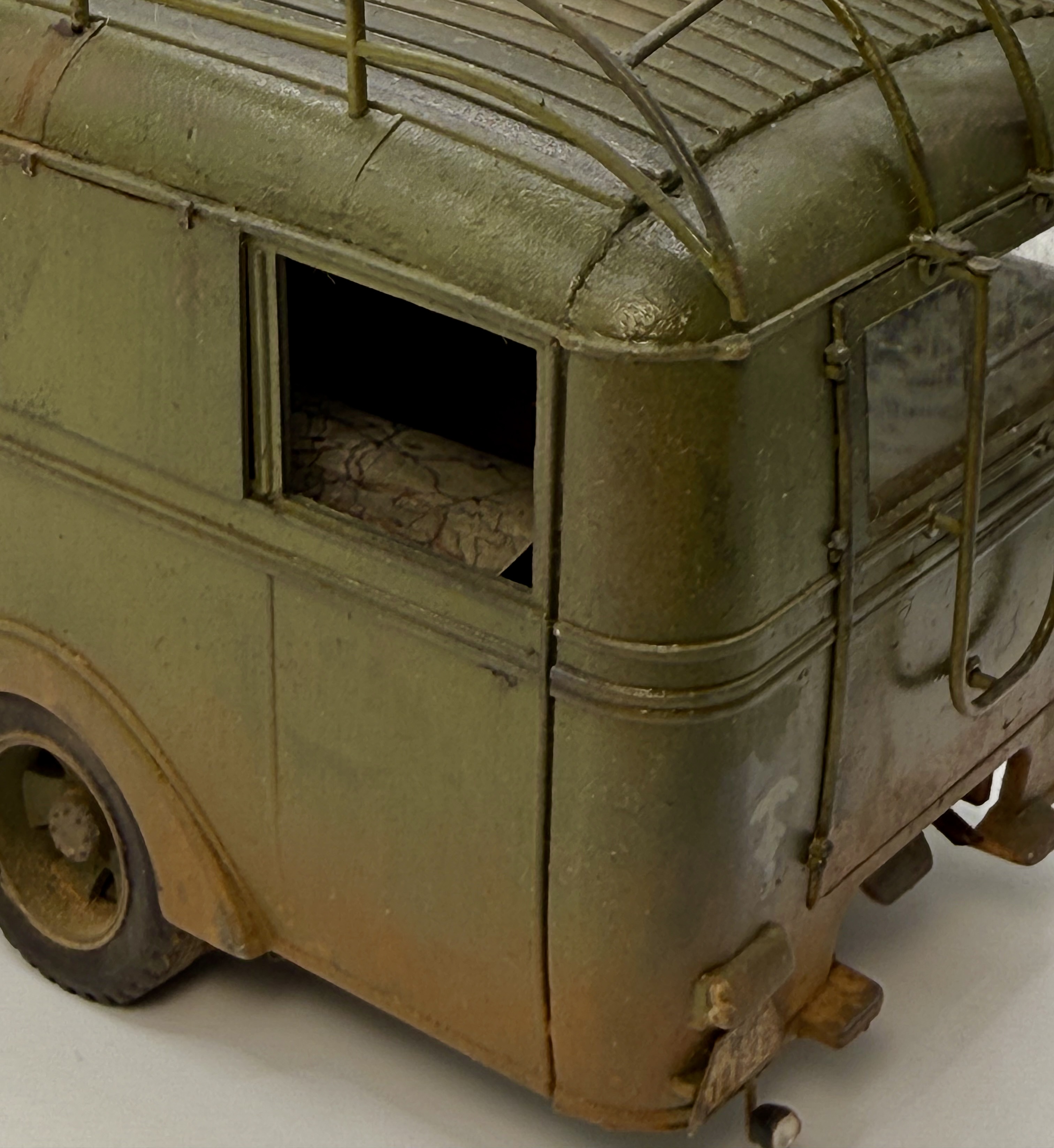 Opel 3.6-47 Blitz Omnibus Stabswagen