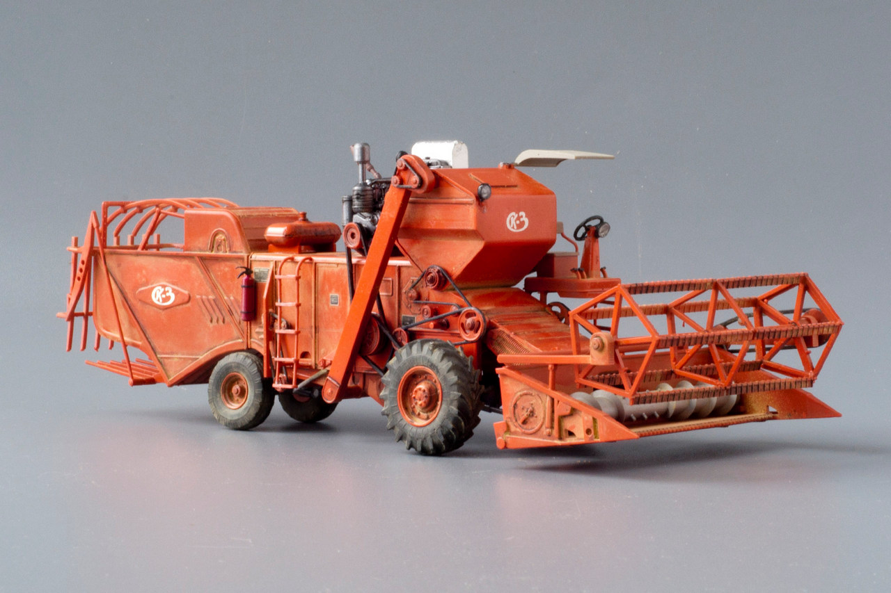 Самоходный комбайн СК-3