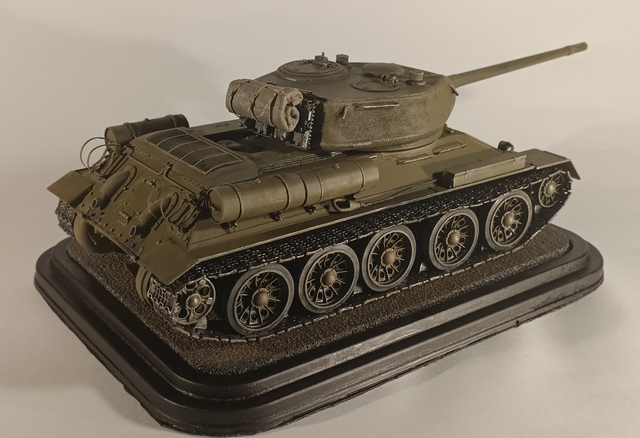 Опытный танк Т-34-100, весна 1945 г.