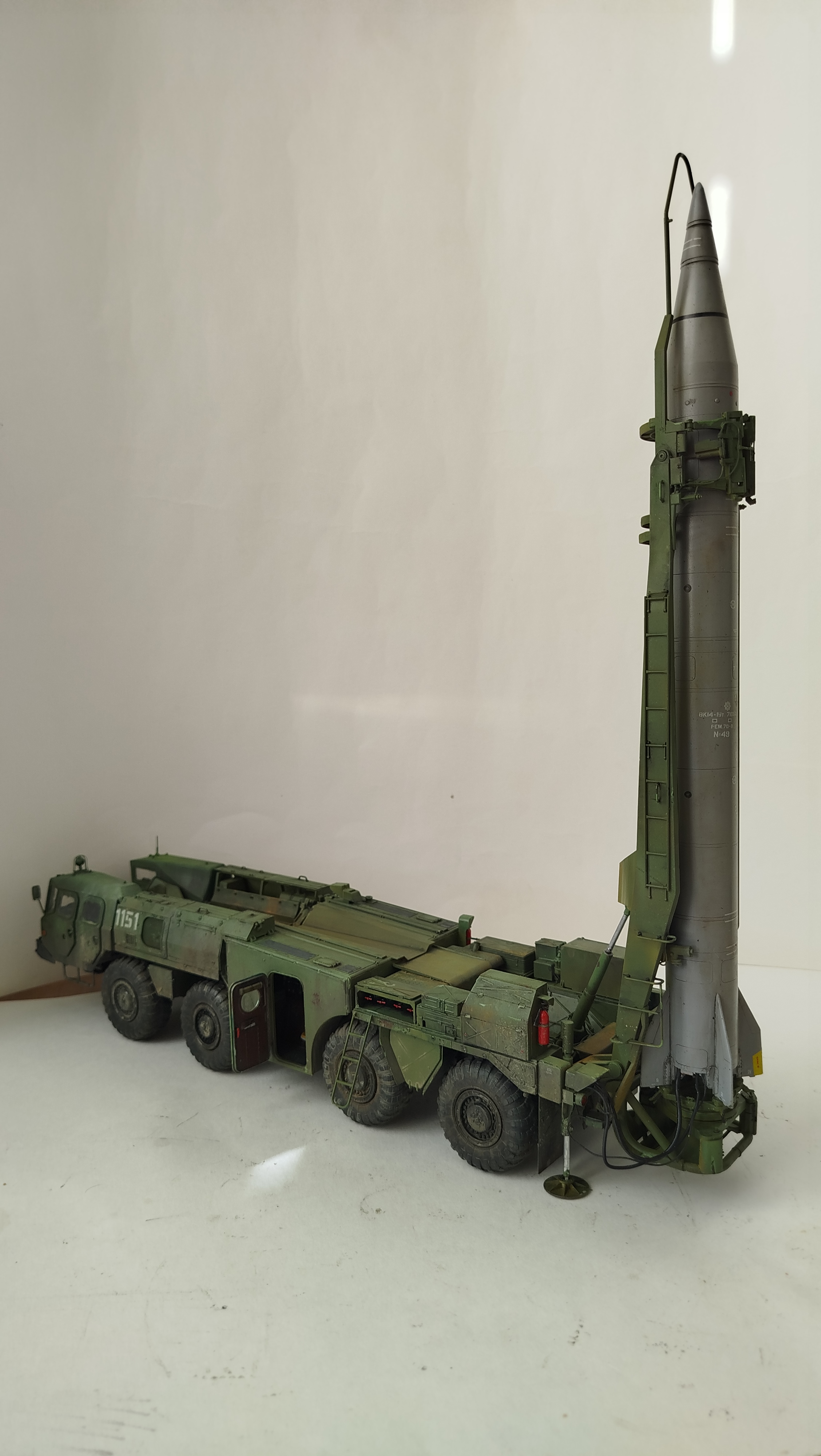 Пусковая установка 9п117м1 с ракетой р17 ракетного комплекса 9к72 "Эльбрус" (SCUD-B)