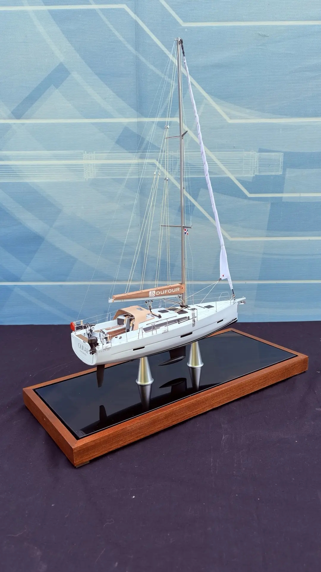 Модель яхты «Dufour 430»