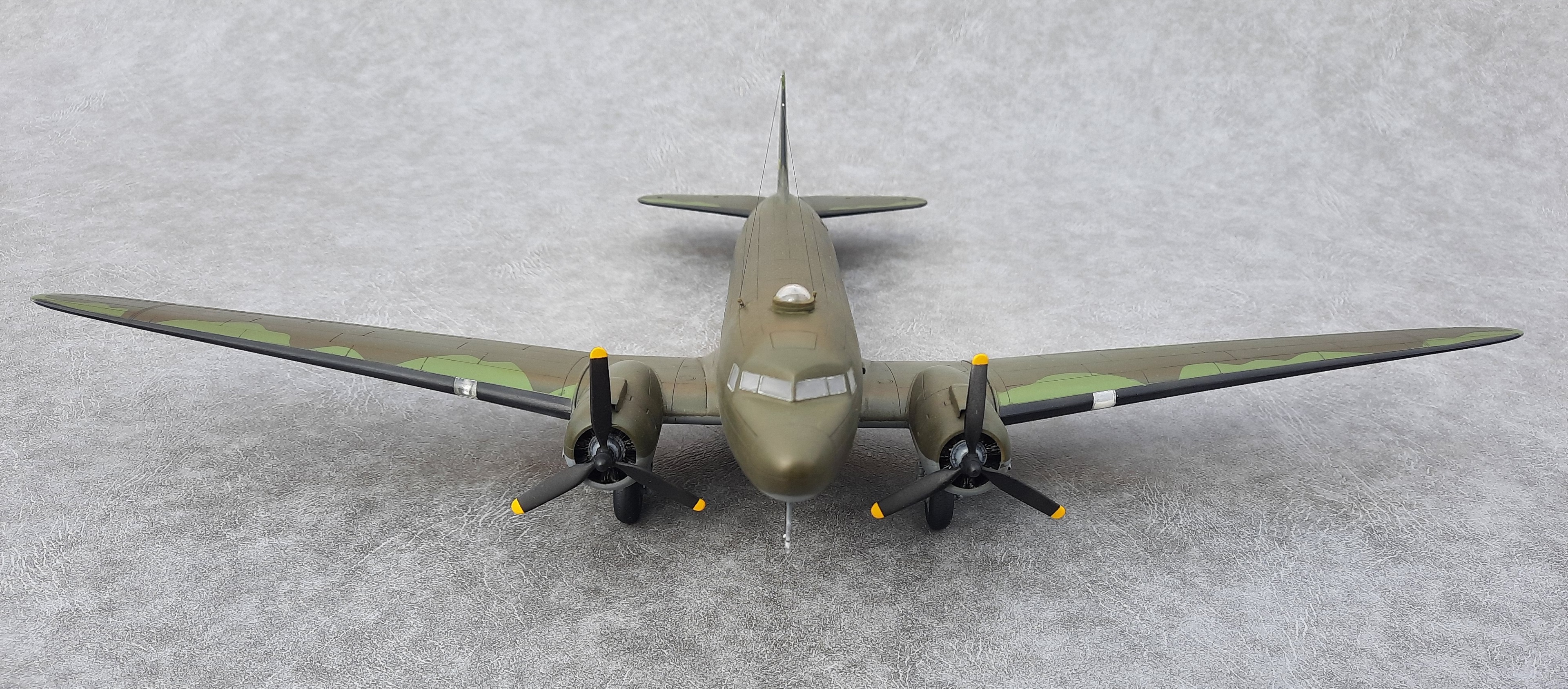 72  Douglas  С-47  Skytrain