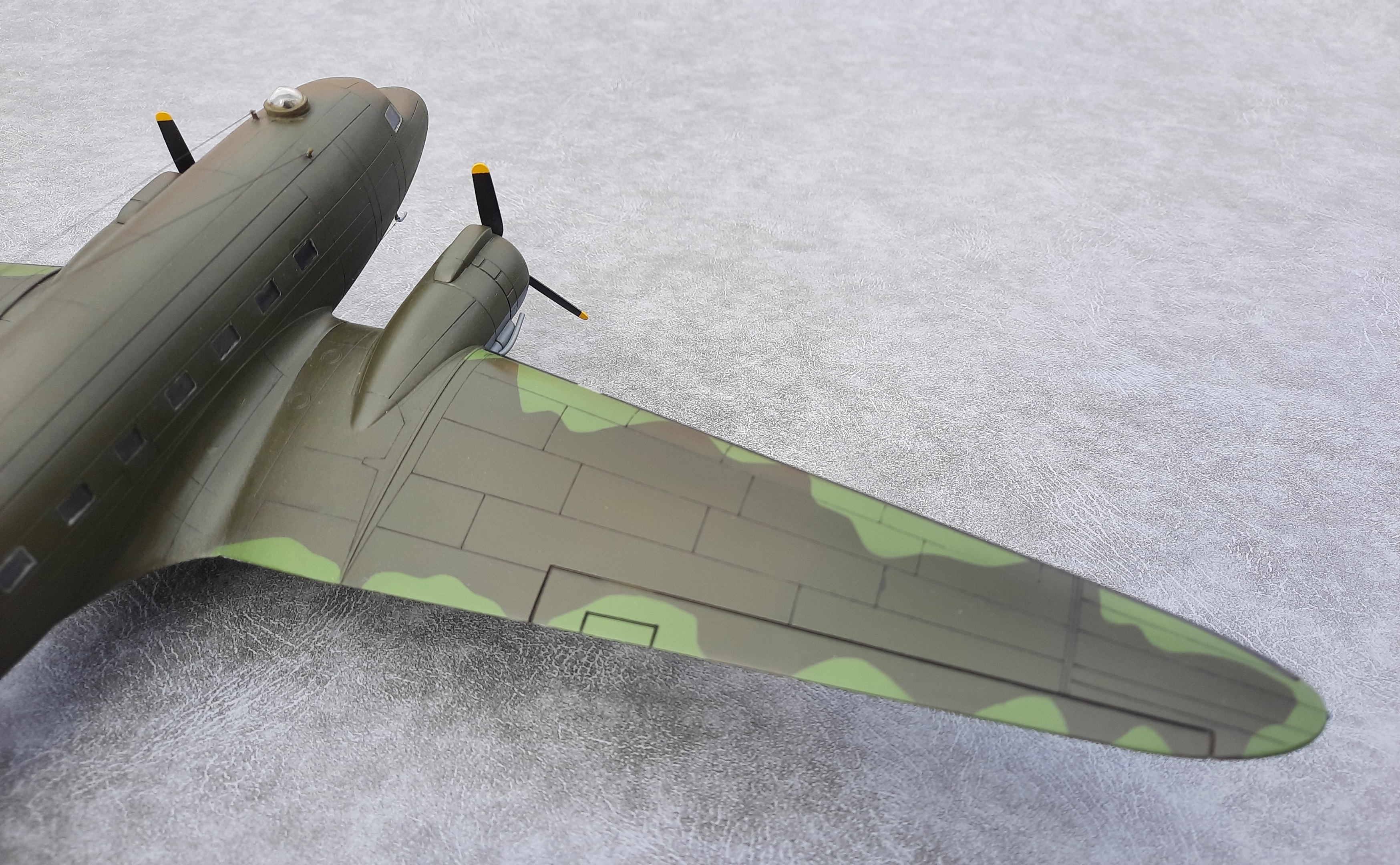 72  Douglas  С-47  Skytrain