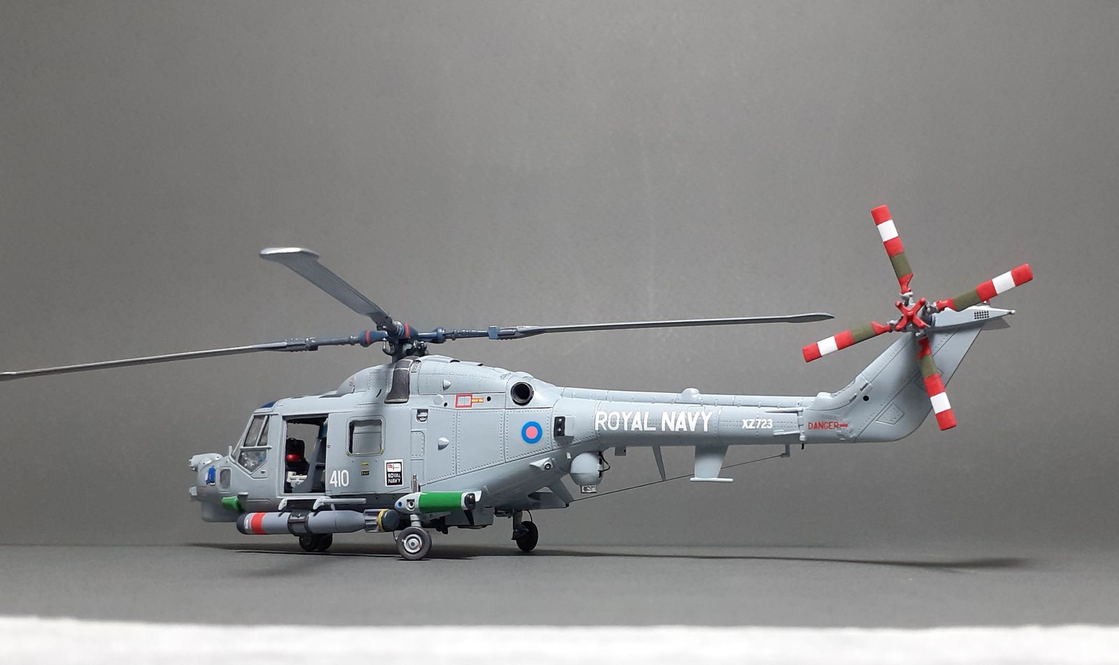 Westland Super Lynx HMA.8 ''Blue Rhino'' (обр. 1990) (815 Naval Air Sq., HMS Richmond) (code 410)