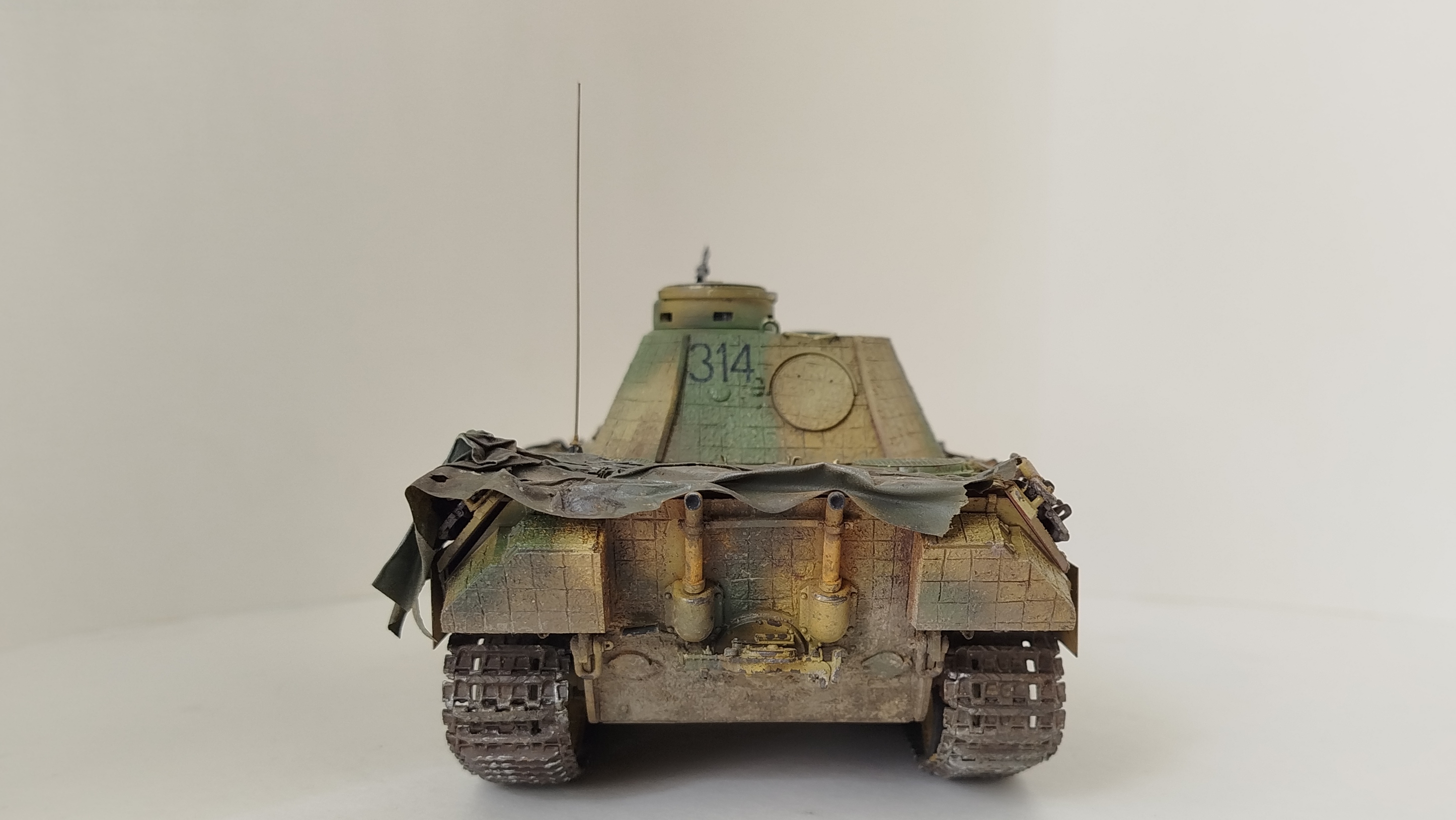 Pz. Kpfw. V Panther Ausf. D Sd. Kfz. 171 late production (full interior)