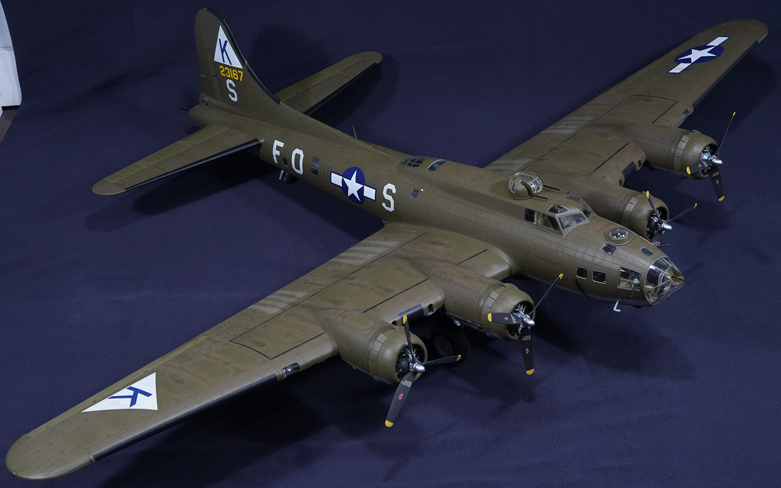 B-17F Ye Olde Pub