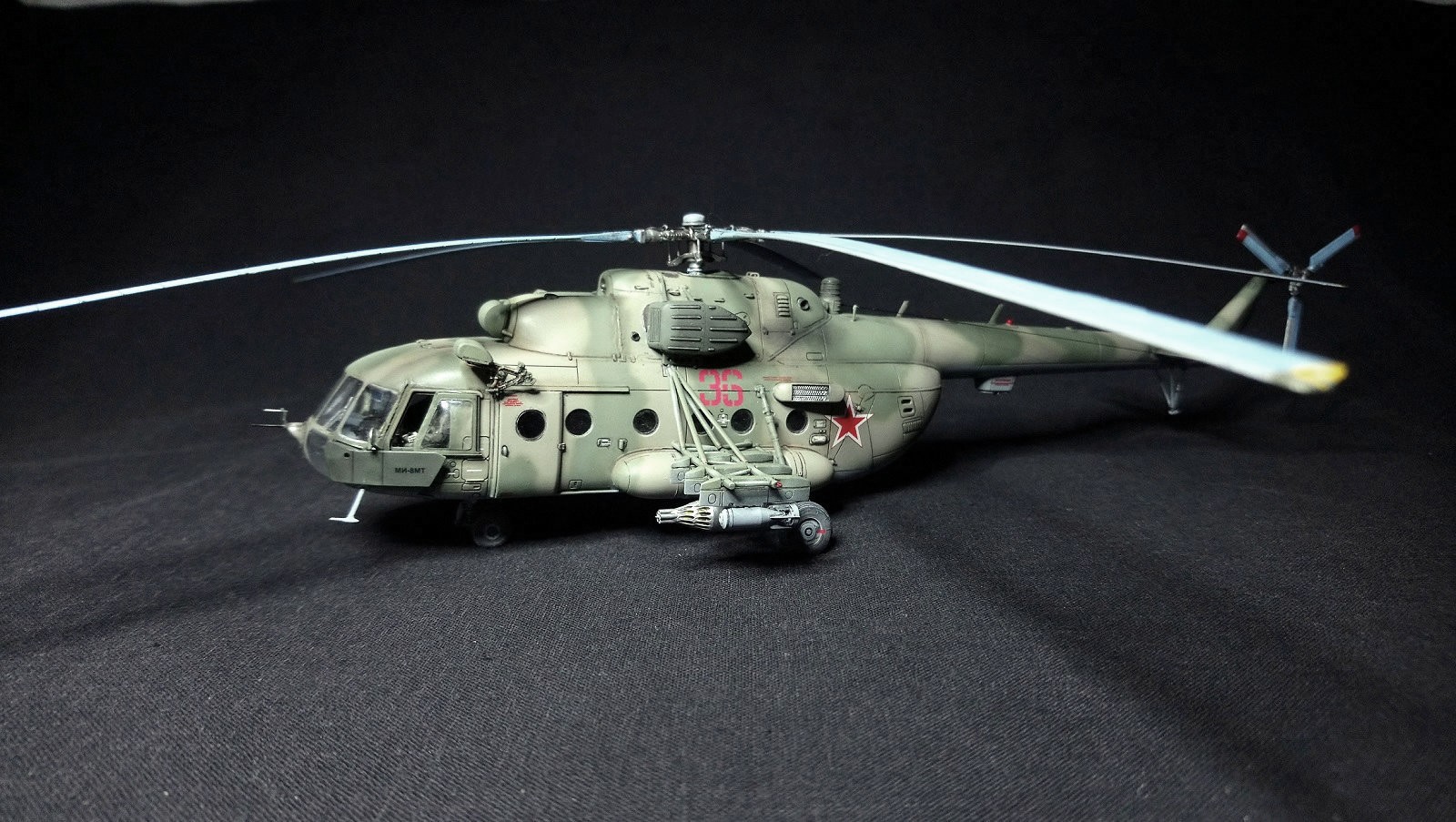 Ми-8МТ "восьмерка" из Кундуза 1/71