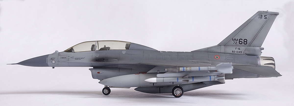 F-16B Fighting Falcon ADF