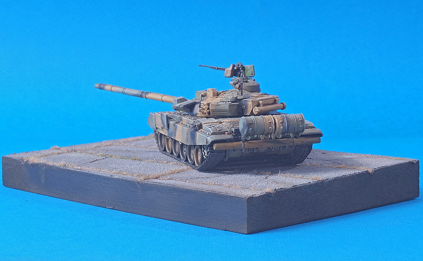 Т-90 на позиции